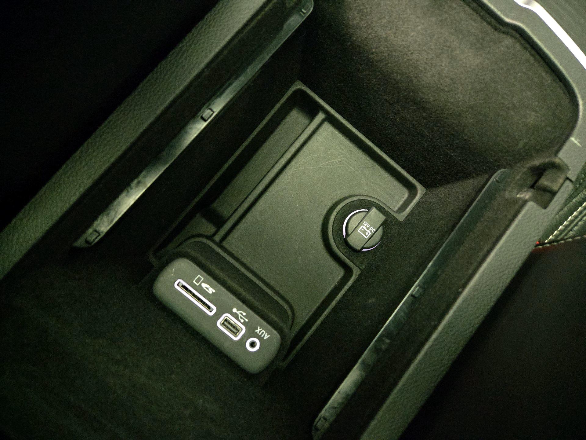 Thumbnail: 2016 Dodge Charger - 19