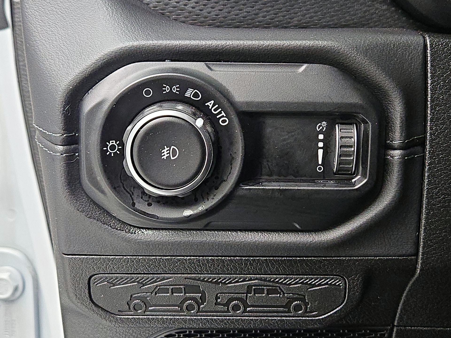 Thumbnail: 2025 Jeep Wrangler - 13