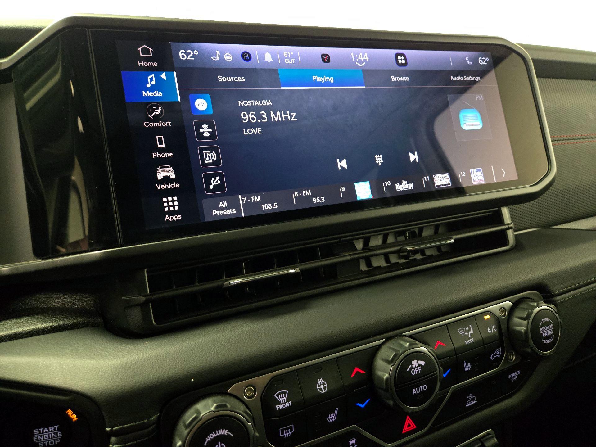 Thumbnail: 2025 Jeep Wrangler - 15