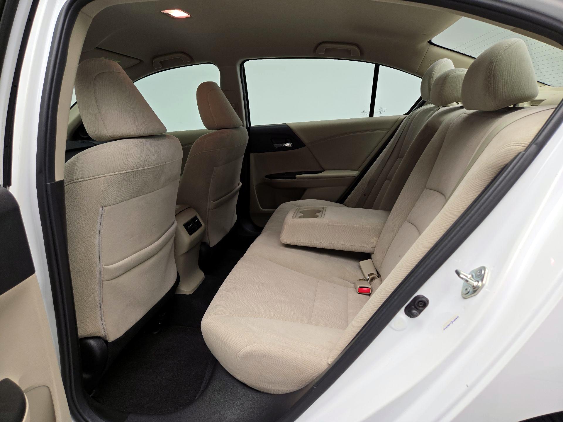 Thumbnail: 2015 Honda Accord - 19