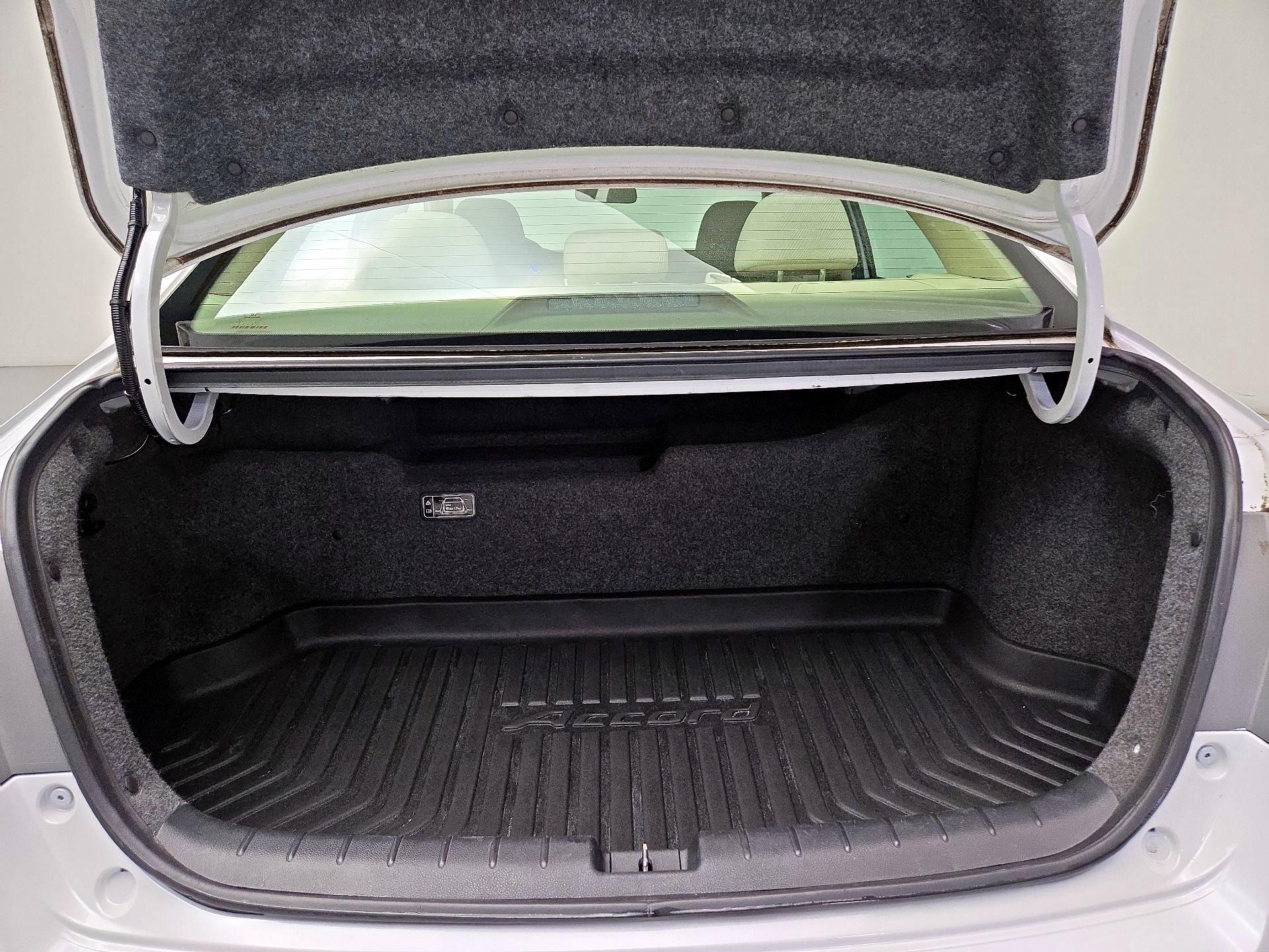 Thumbnail: 2015 Honda Accord - 20
