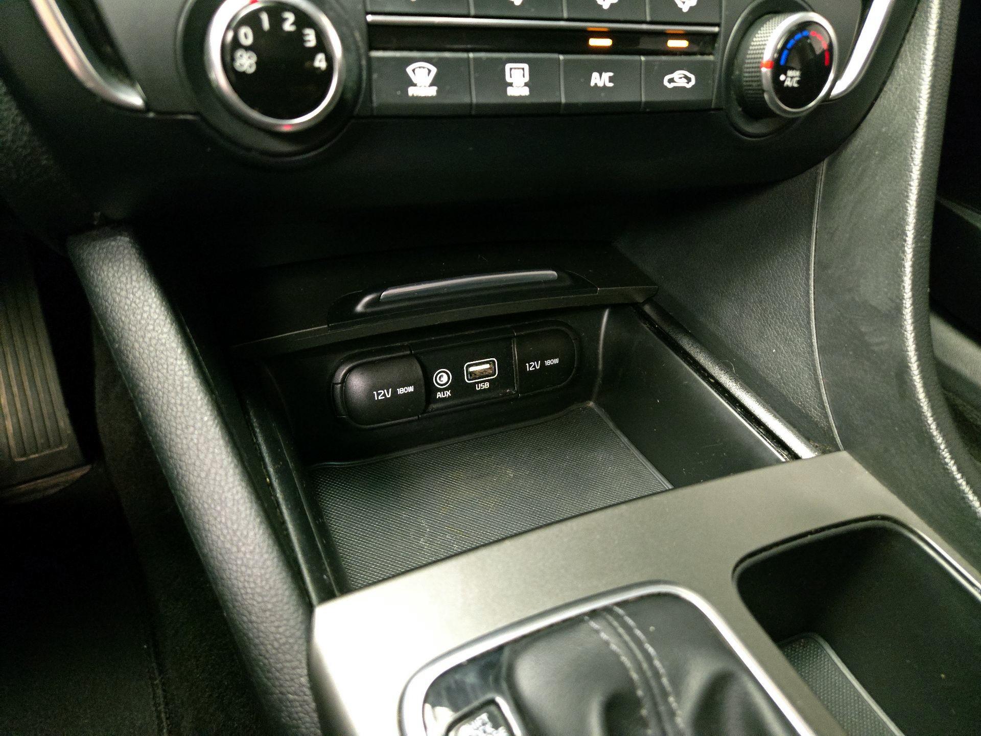 Thumbnail: 2020 Kia Optima - 18