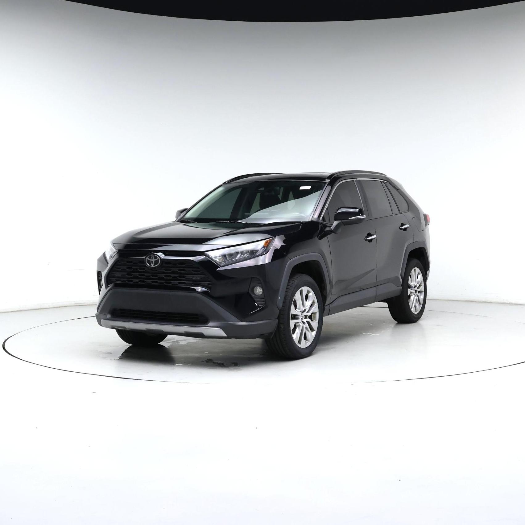 Thumbnail: 2019 Toyota RAV4 - 4
