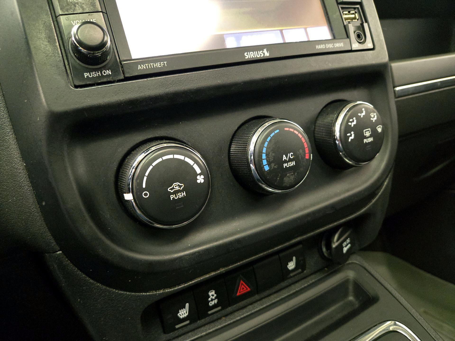 Thumbnail: 2017 Jeep Patriot - 15