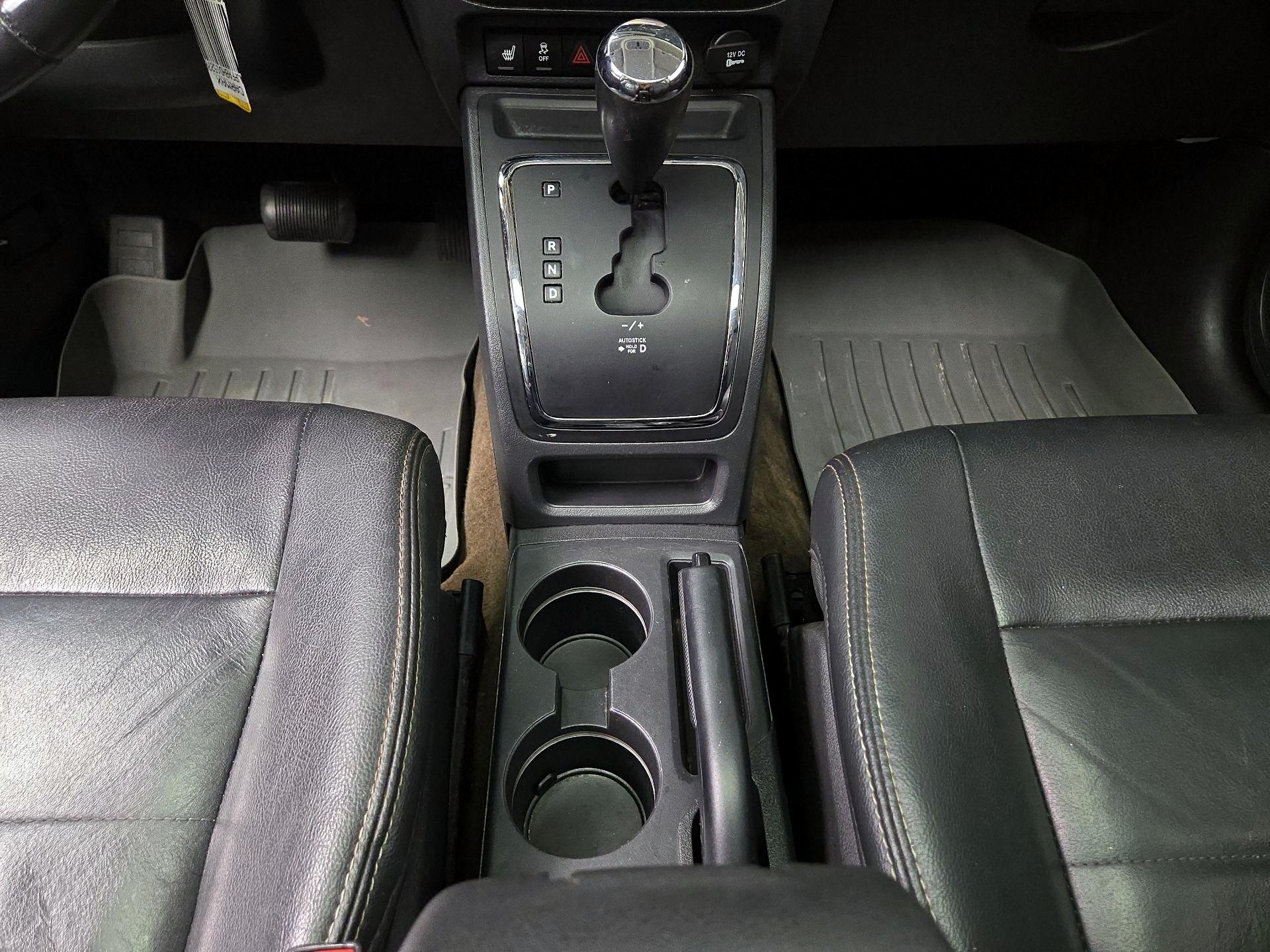 Thumbnail: 2017 Jeep Patriot - 16