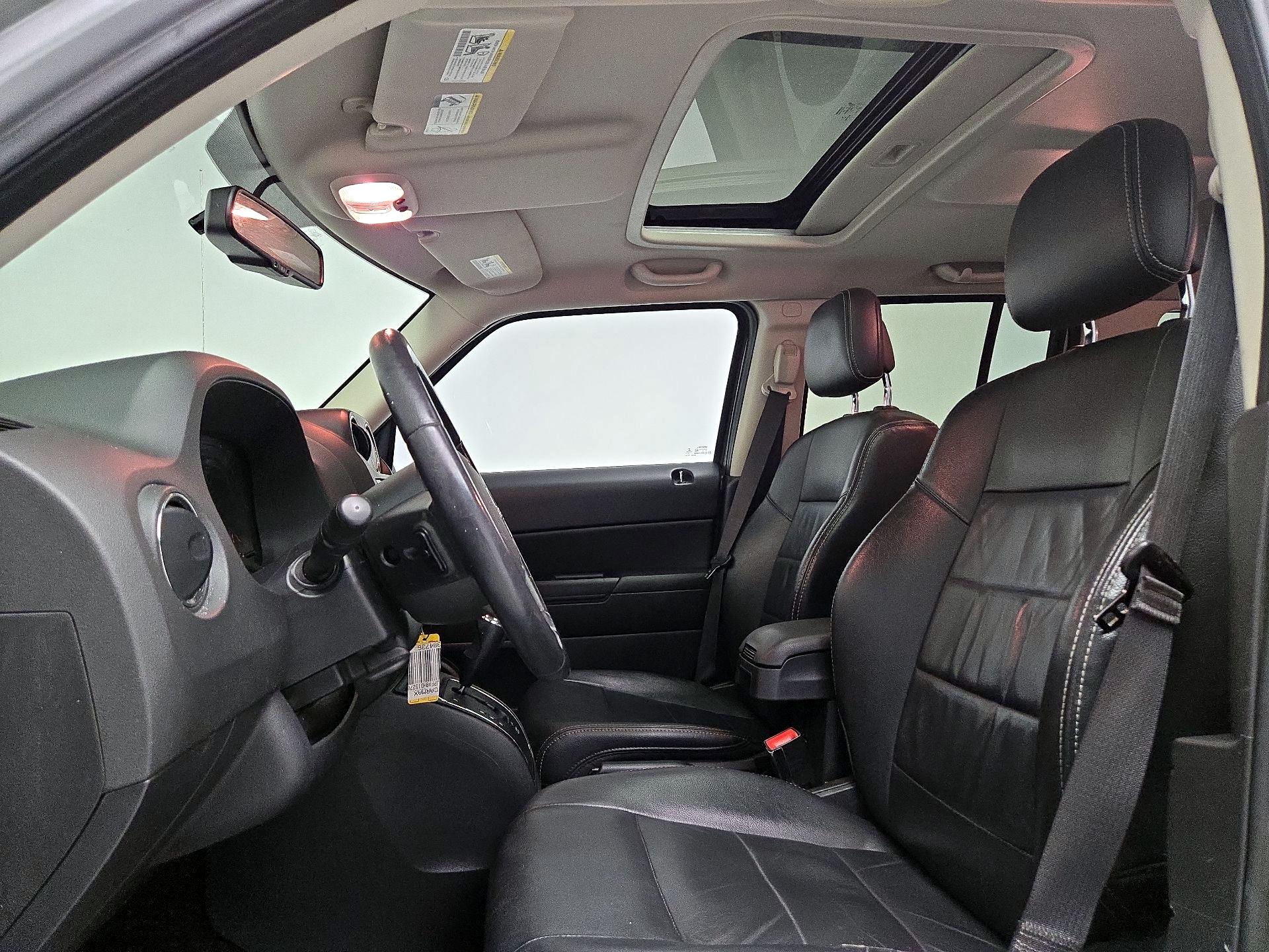 Thumbnail: 2017 Jeep Patriot - 18