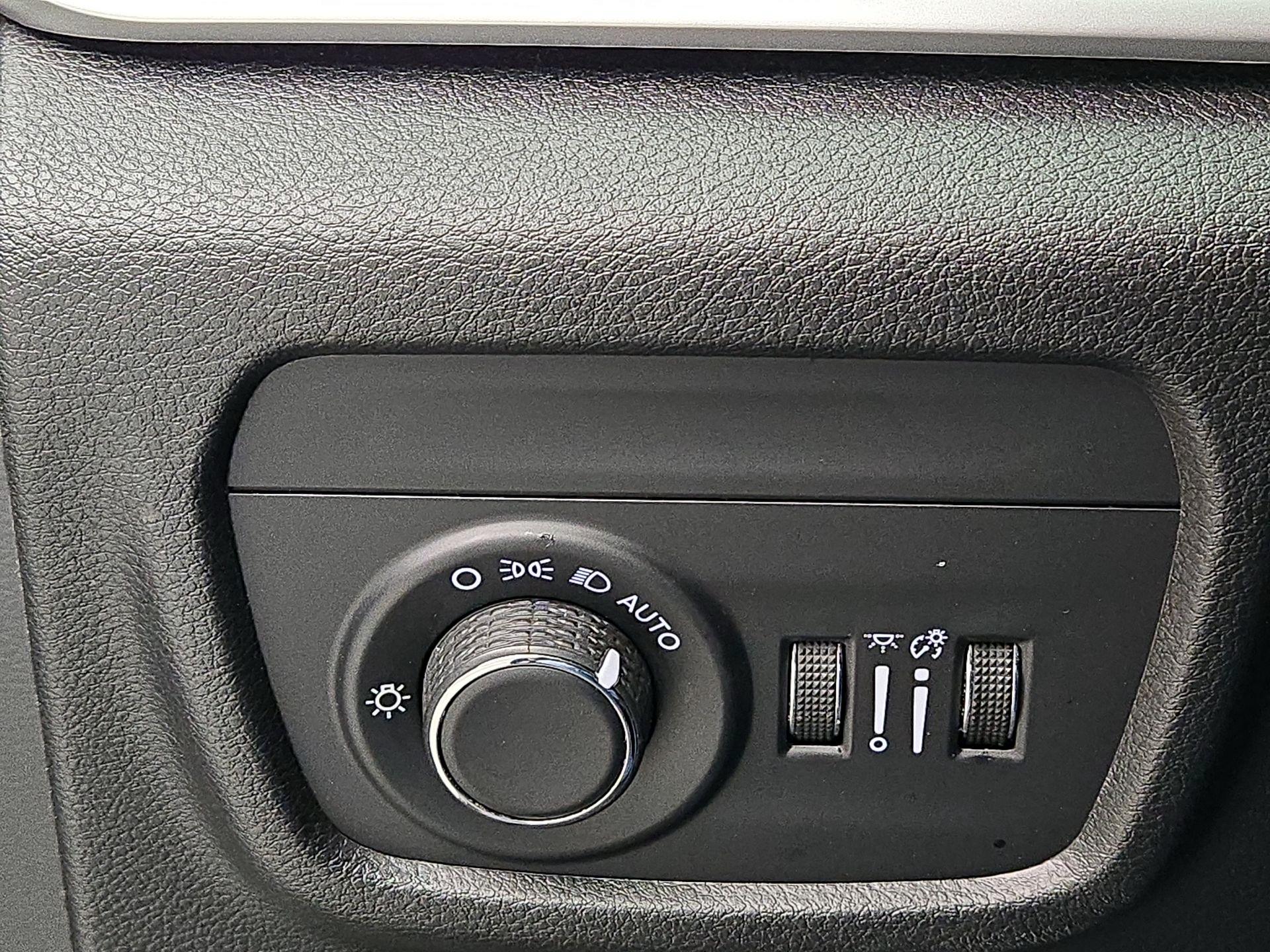 Thumbnail: 2023 Jeep Grand Cherokee - 13