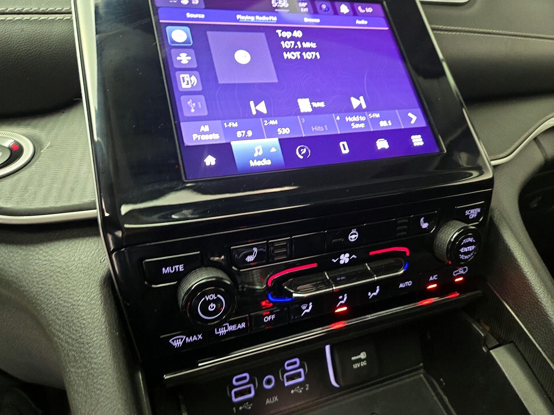 Thumbnail: 2023 Jeep Grand Cherokee - 16