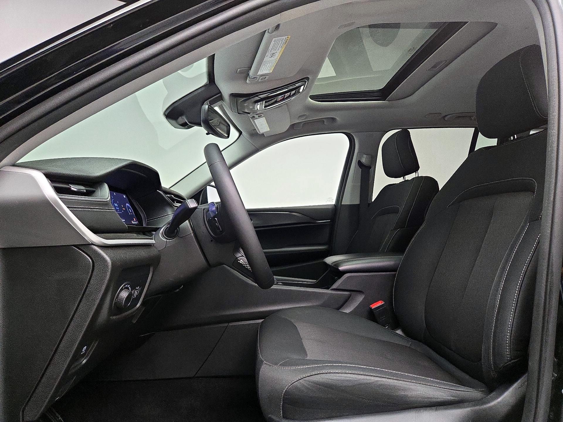 Thumbnail: 2023 Jeep Grand Cherokee - 19