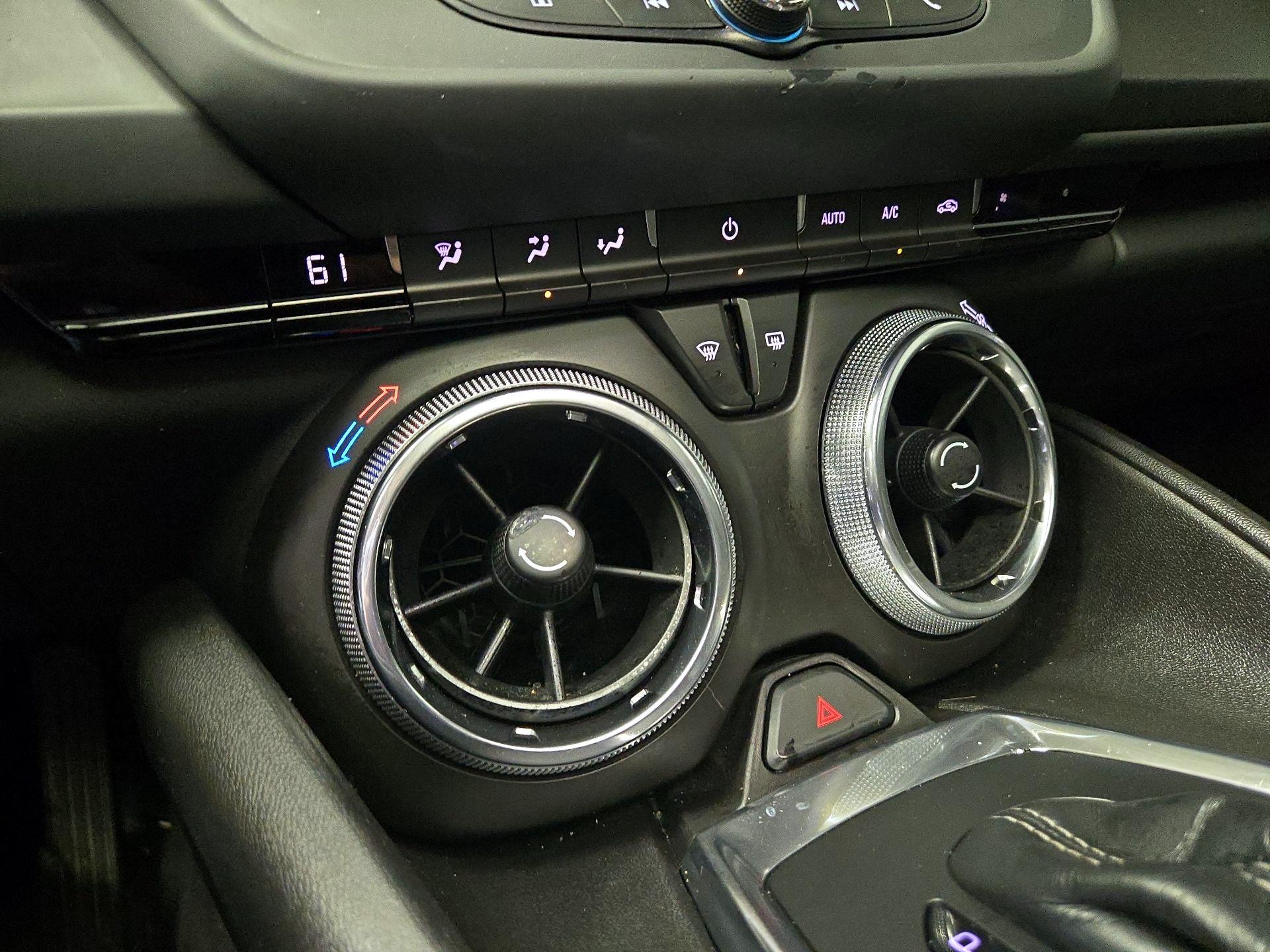 Thumbnail: 2017 Chevrolet Camaro - 16