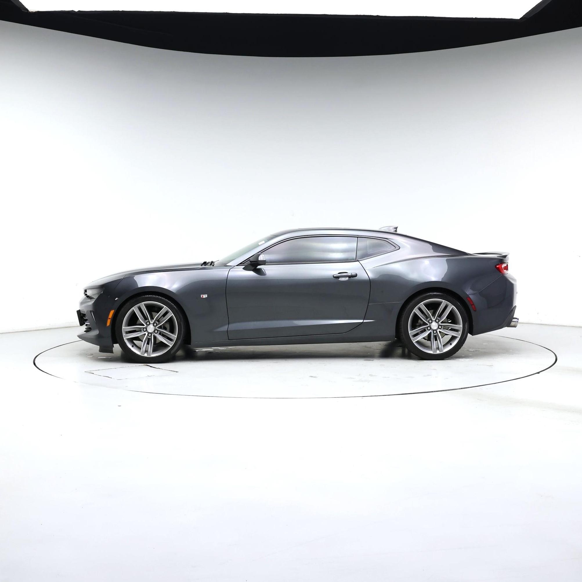 Thumbnail: 2017 Chevrolet Camaro - 3