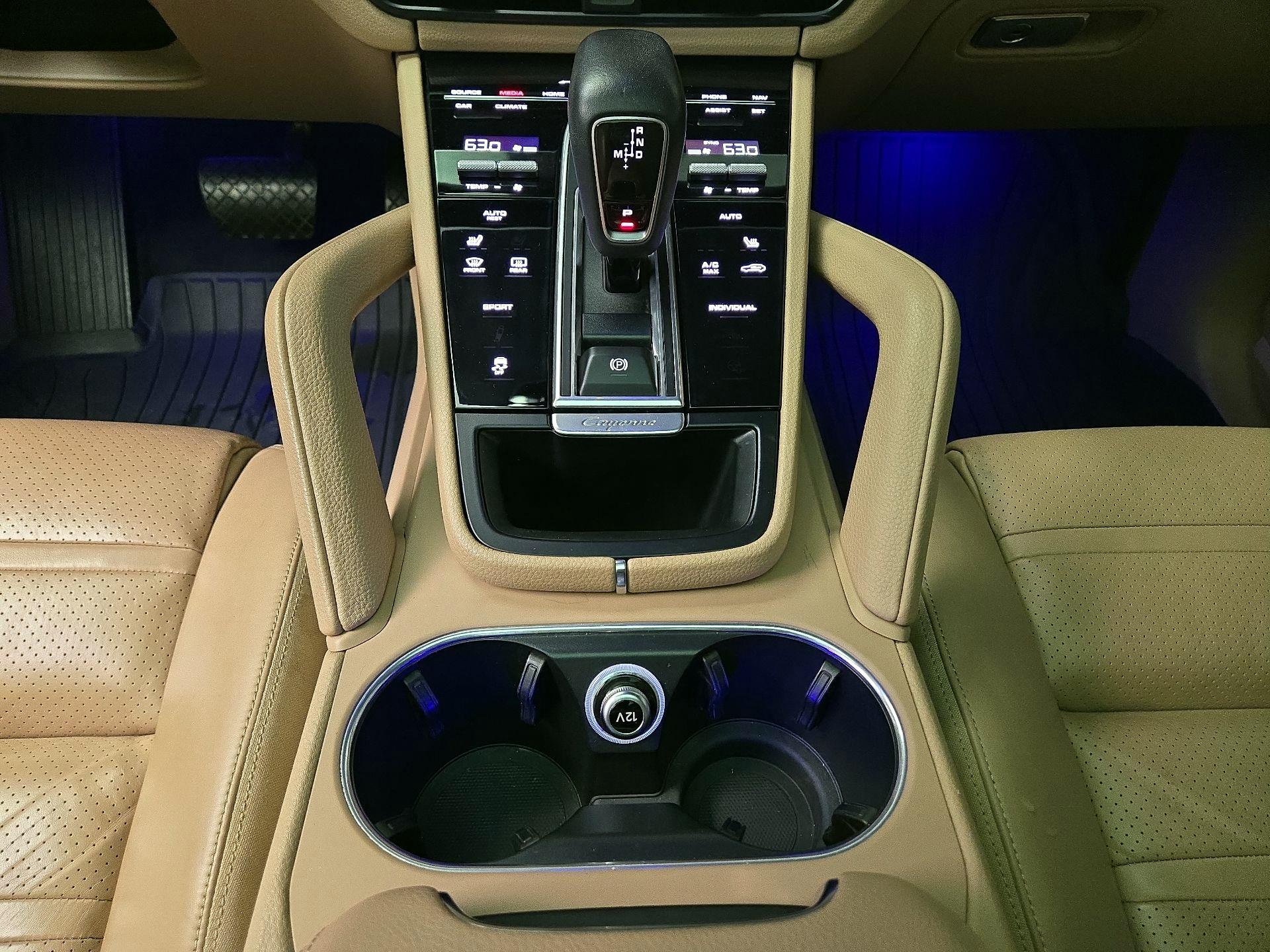 Thumbnail: 2019 Porsche Cayenne - 18