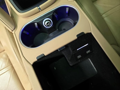 USB/AUX Ports