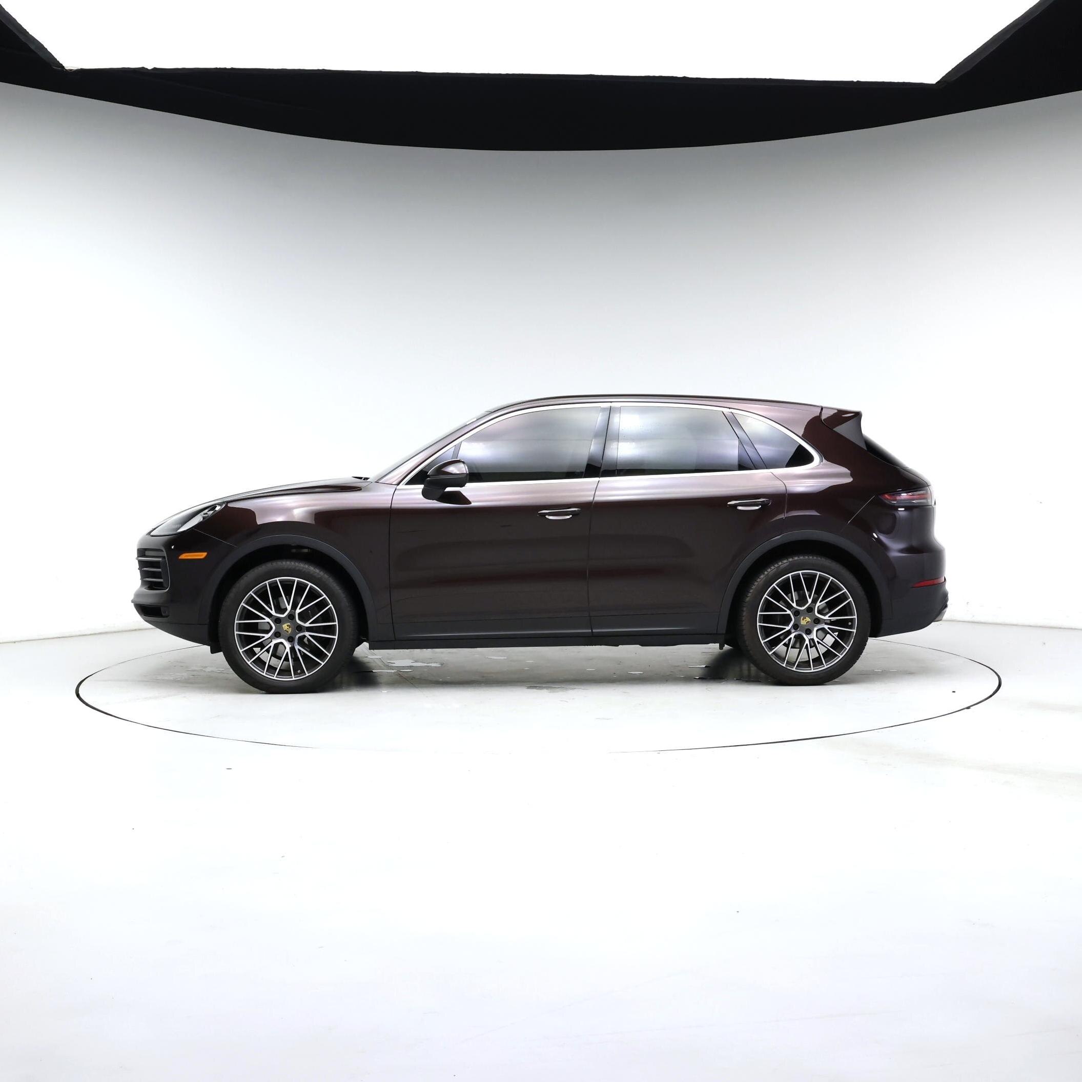 Thumbnail: 2019 Porsche Cayenne - 3