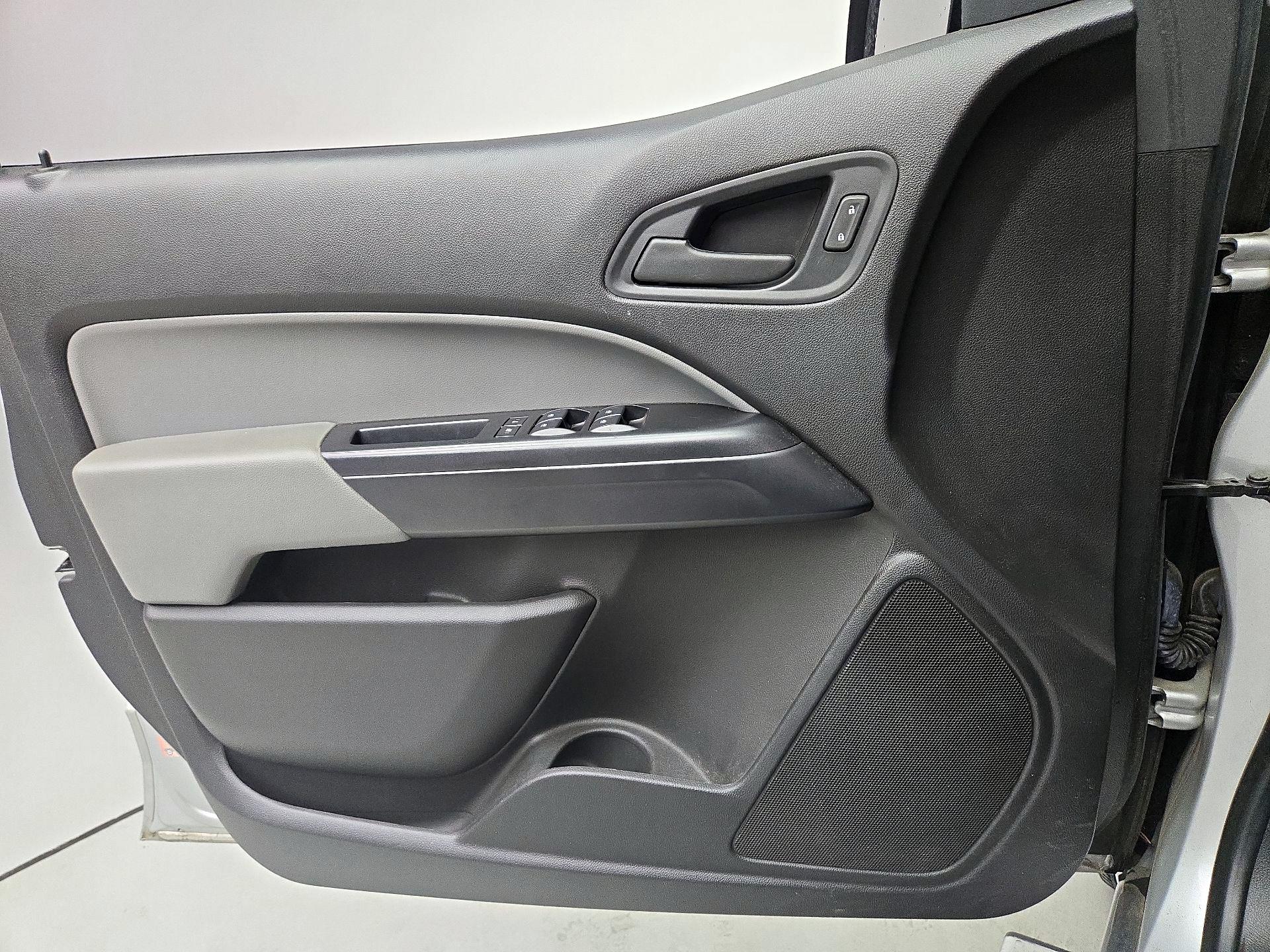 Thumbnail: 2018 GMC Canyon - 12