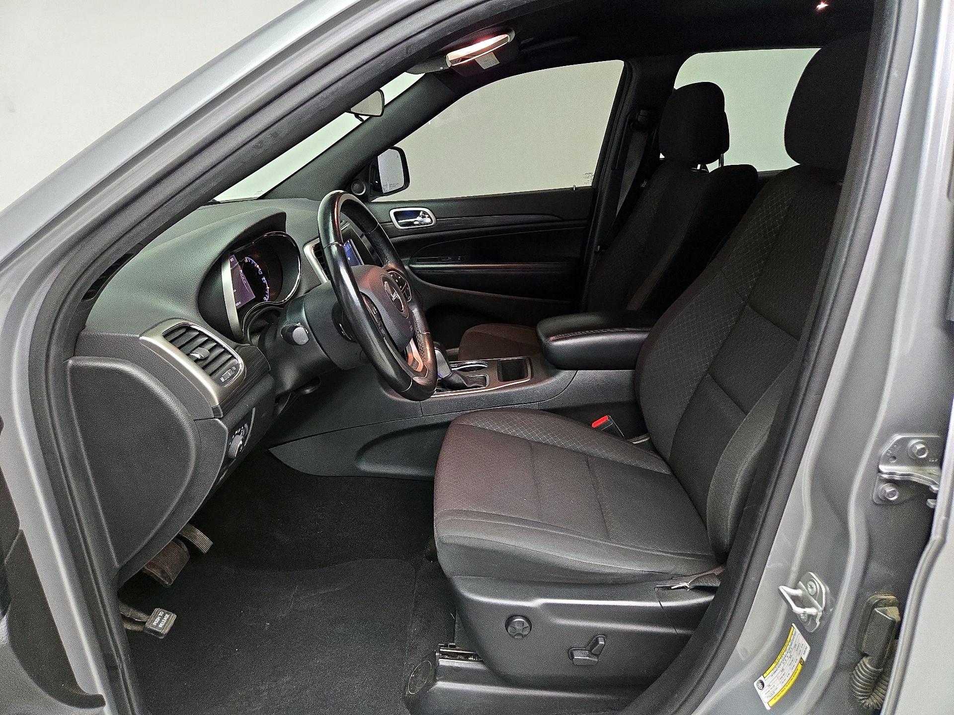 Thumbnail: 2019 Jeep Grand Cherokee - 11