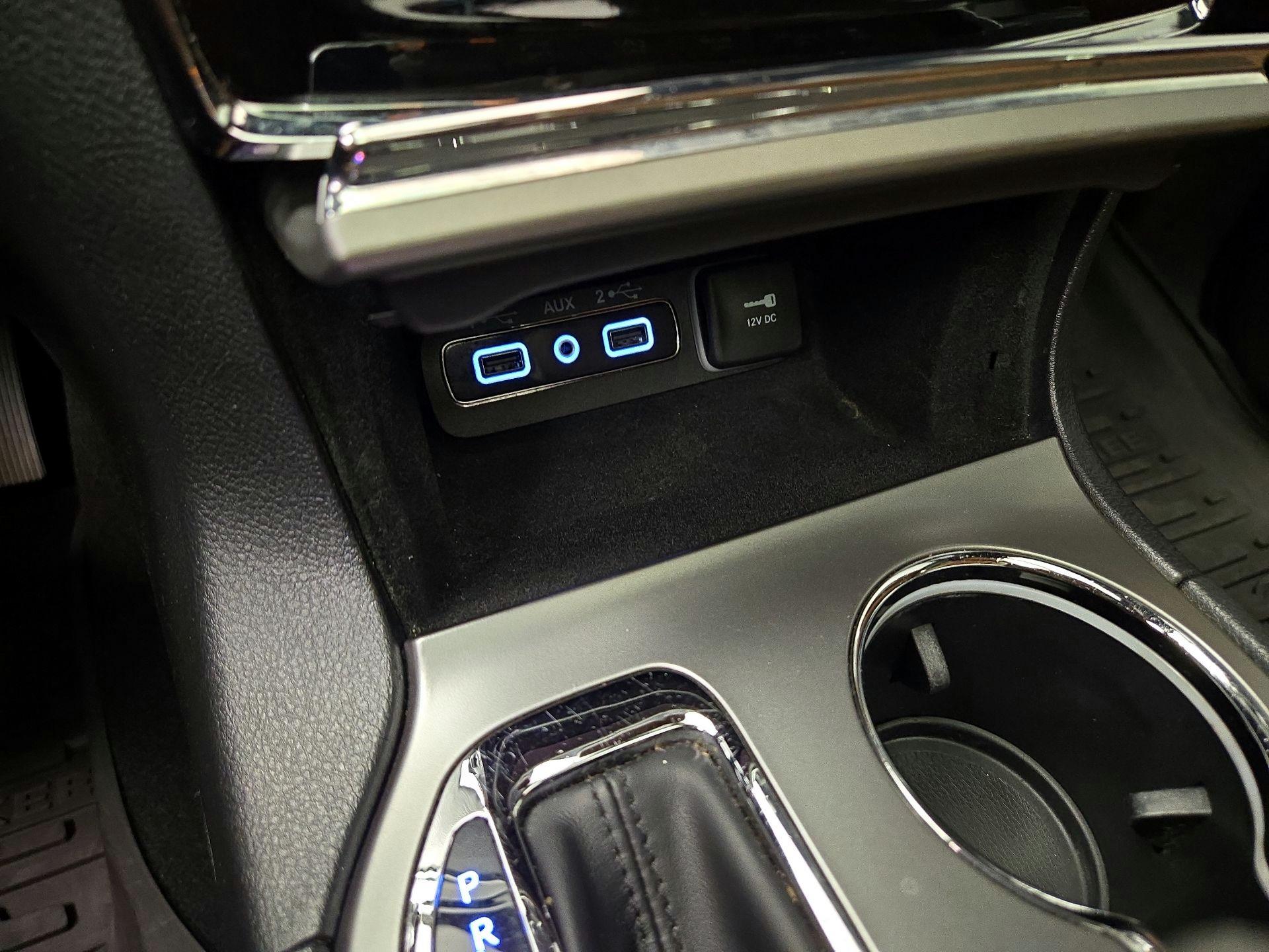 Thumbnail: 2020 Jeep Grand Cherokee - 19