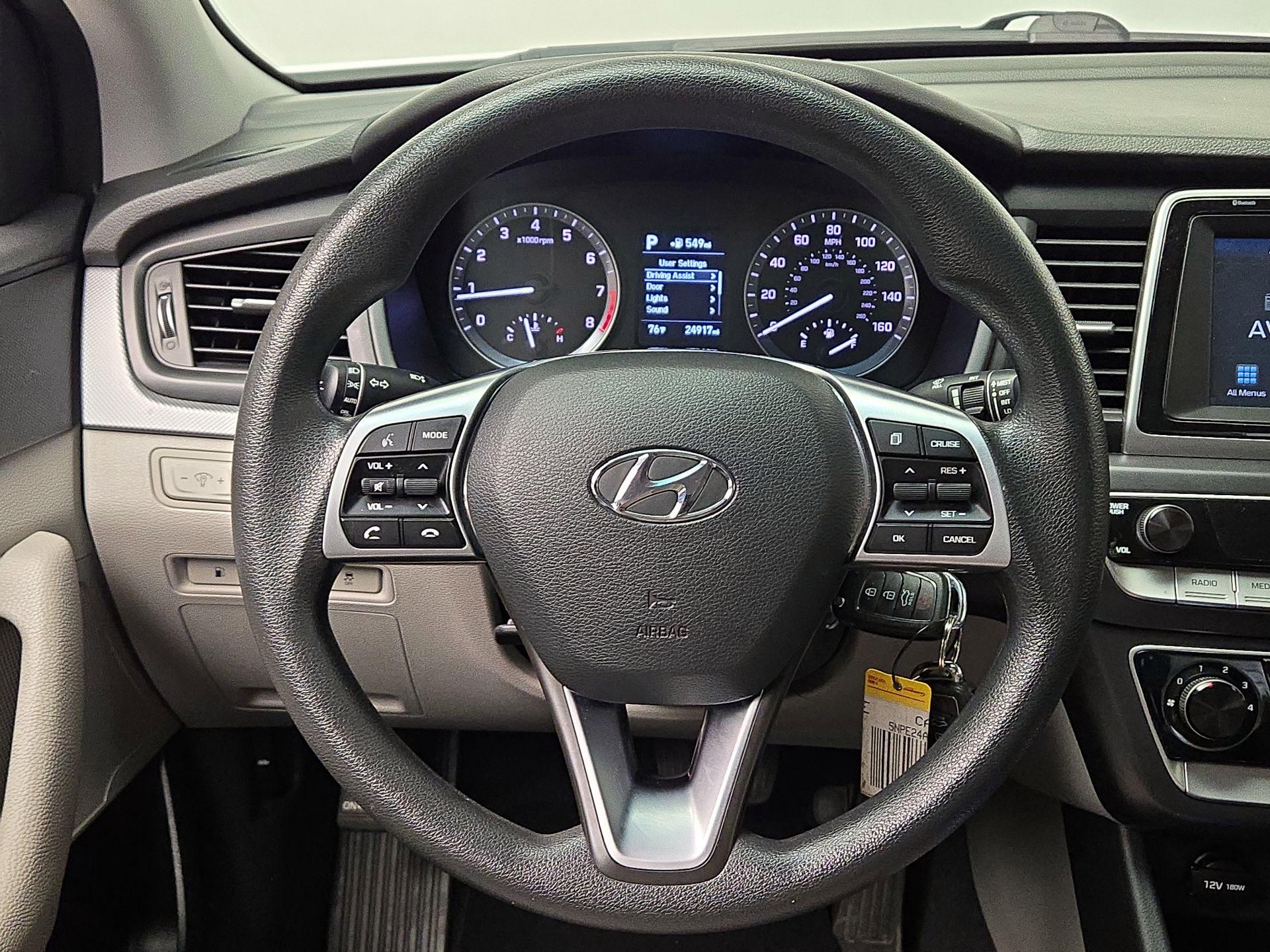 Thumbnail: 2019 Hyundai Sonata - 10