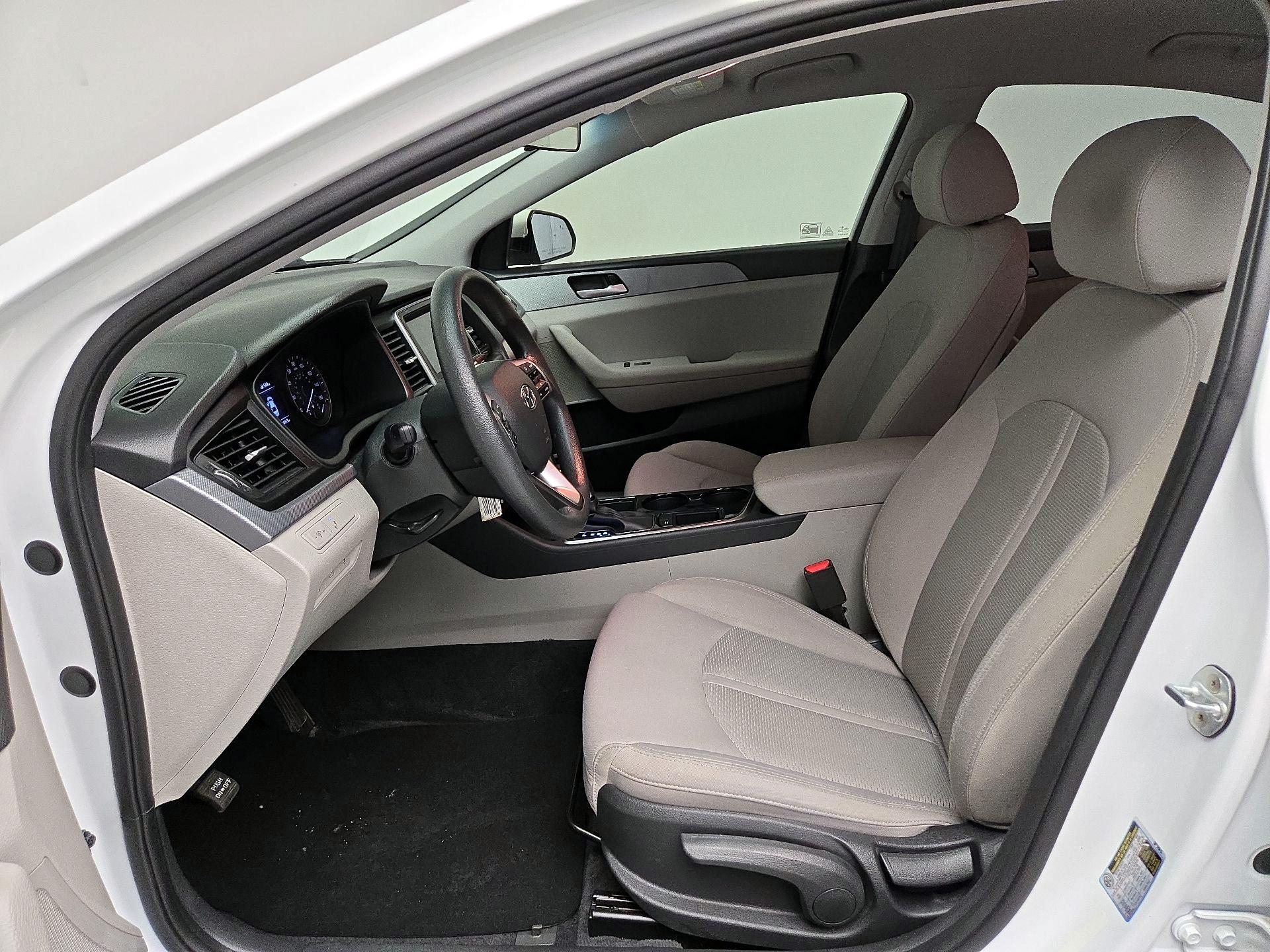 Thumbnail: 2019 Hyundai Sonata - 11