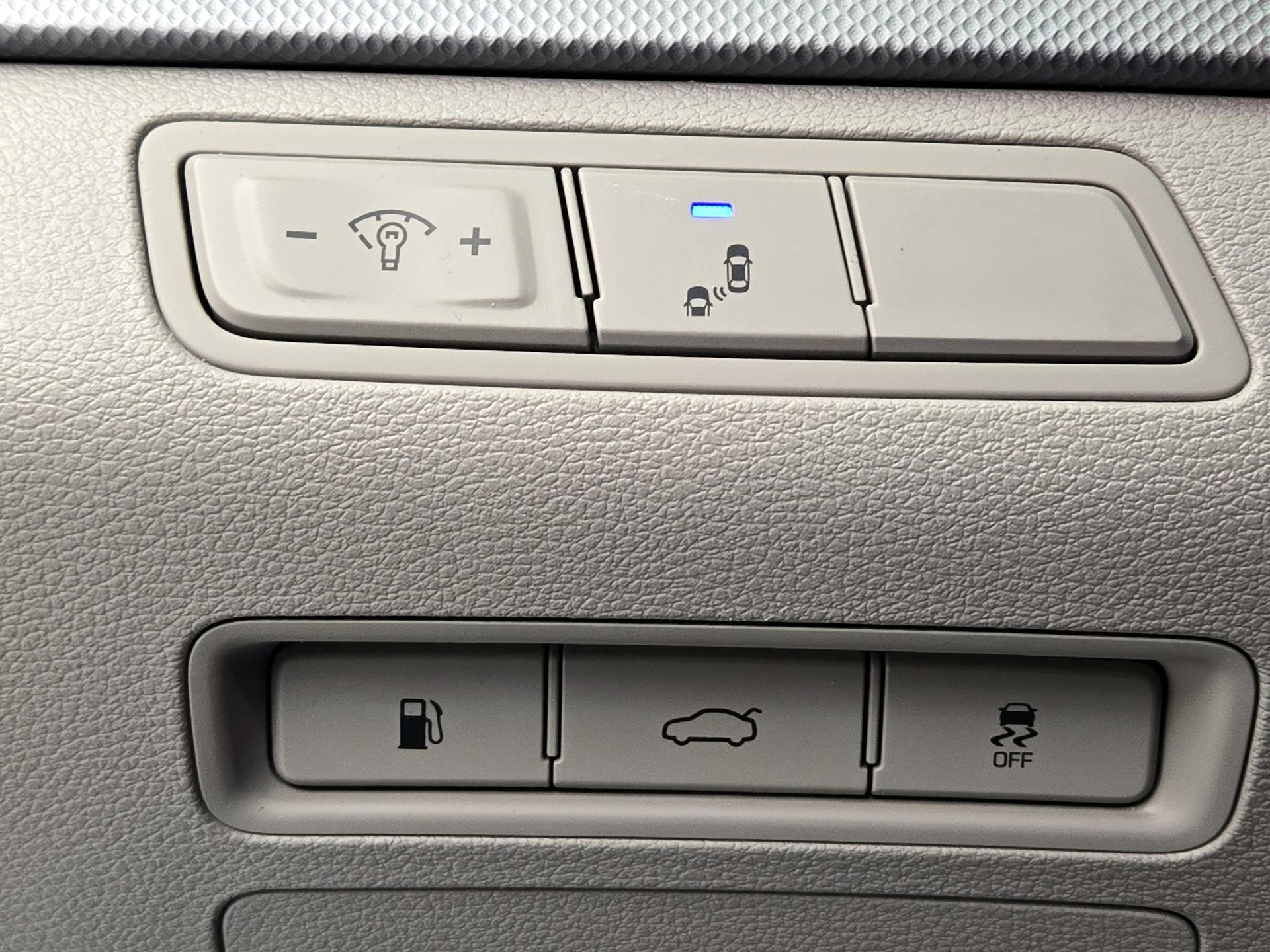 Thumbnail: 2019 Hyundai Sonata - 13