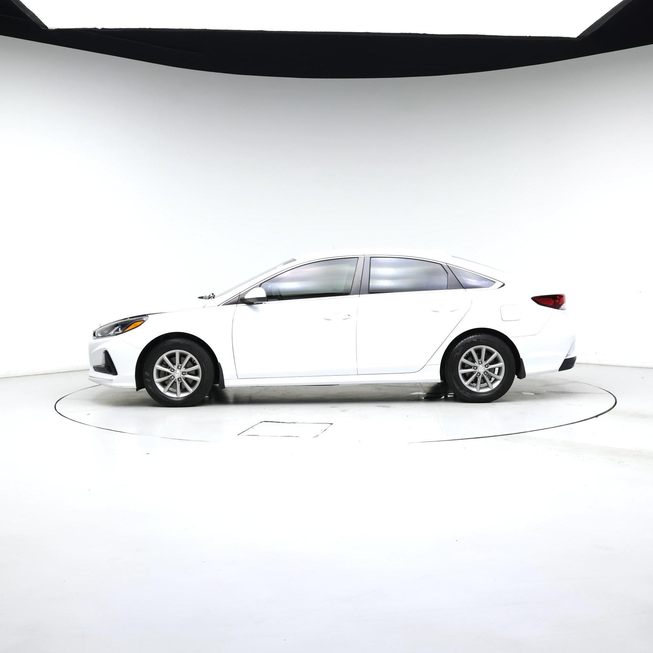 Thumbnail: 2019 Hyundai Sonata - 3