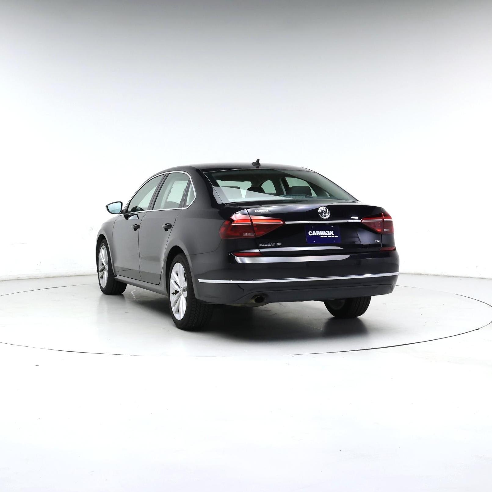 Thumbnail: 2018 Volkswagen Passat - 6
