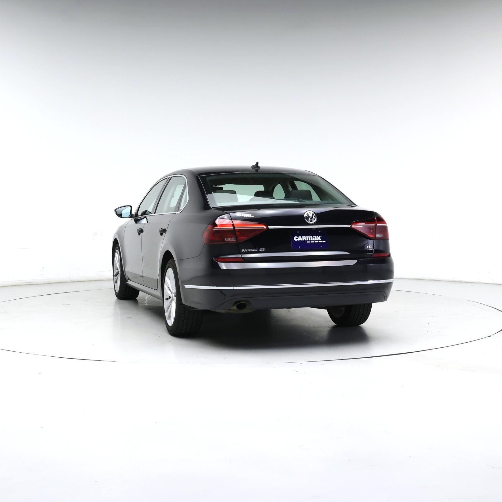 Thumbnail: 2018 Volkswagen Passat - 8