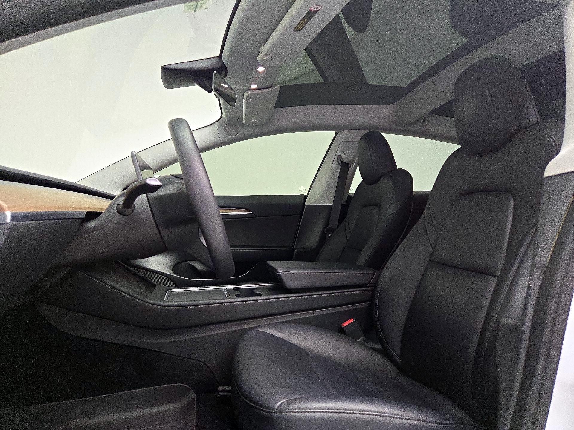 Thumbnail: 2023 Tesla Model 3 - 20