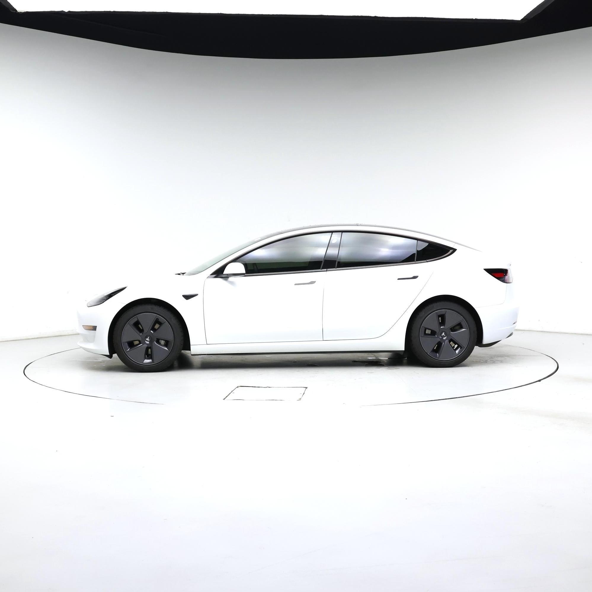 Thumbnail: 2023 Tesla Model 3 - 3