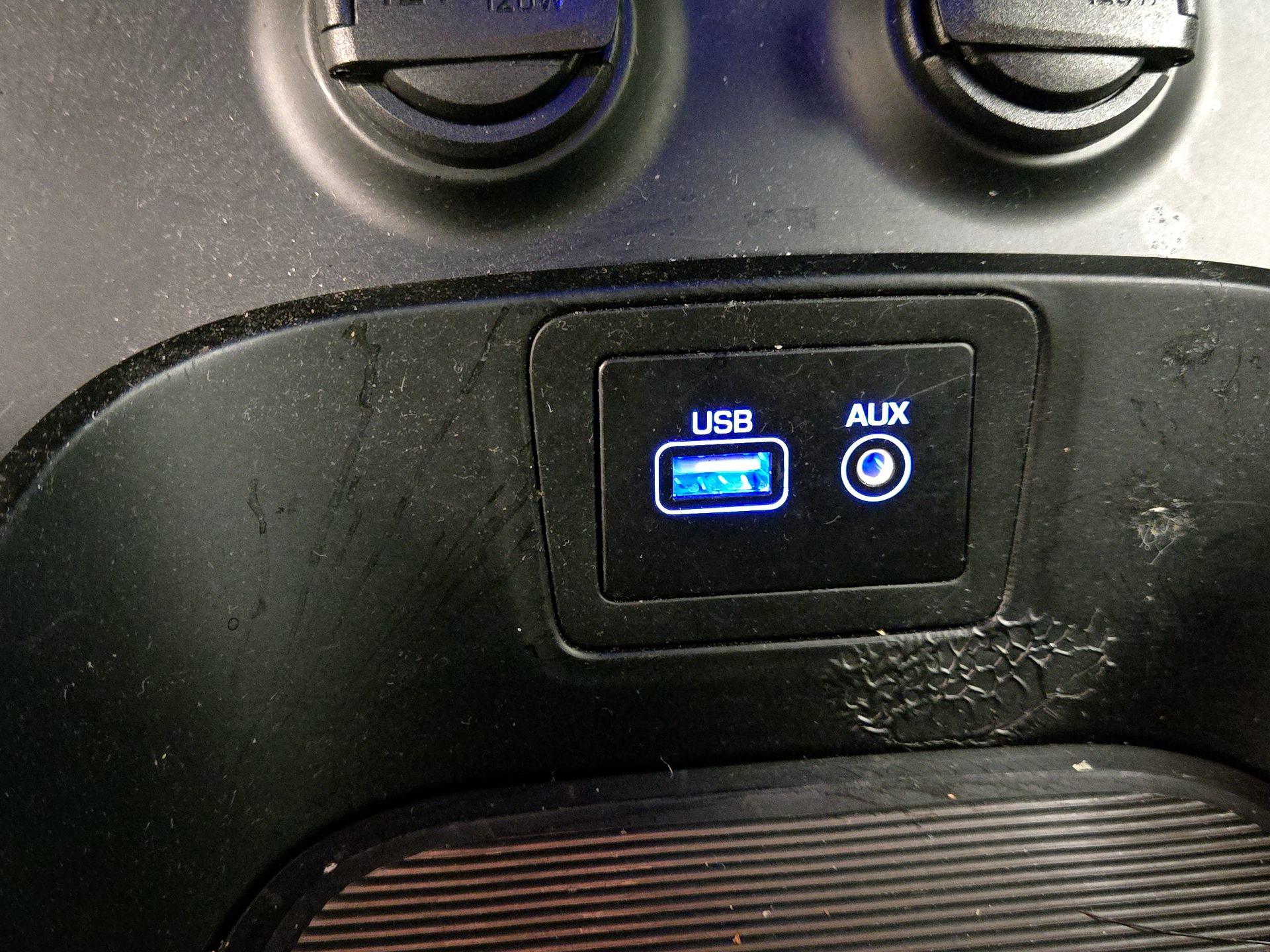 Thumbnail: 2018 Hyundai Santa Fe - 18