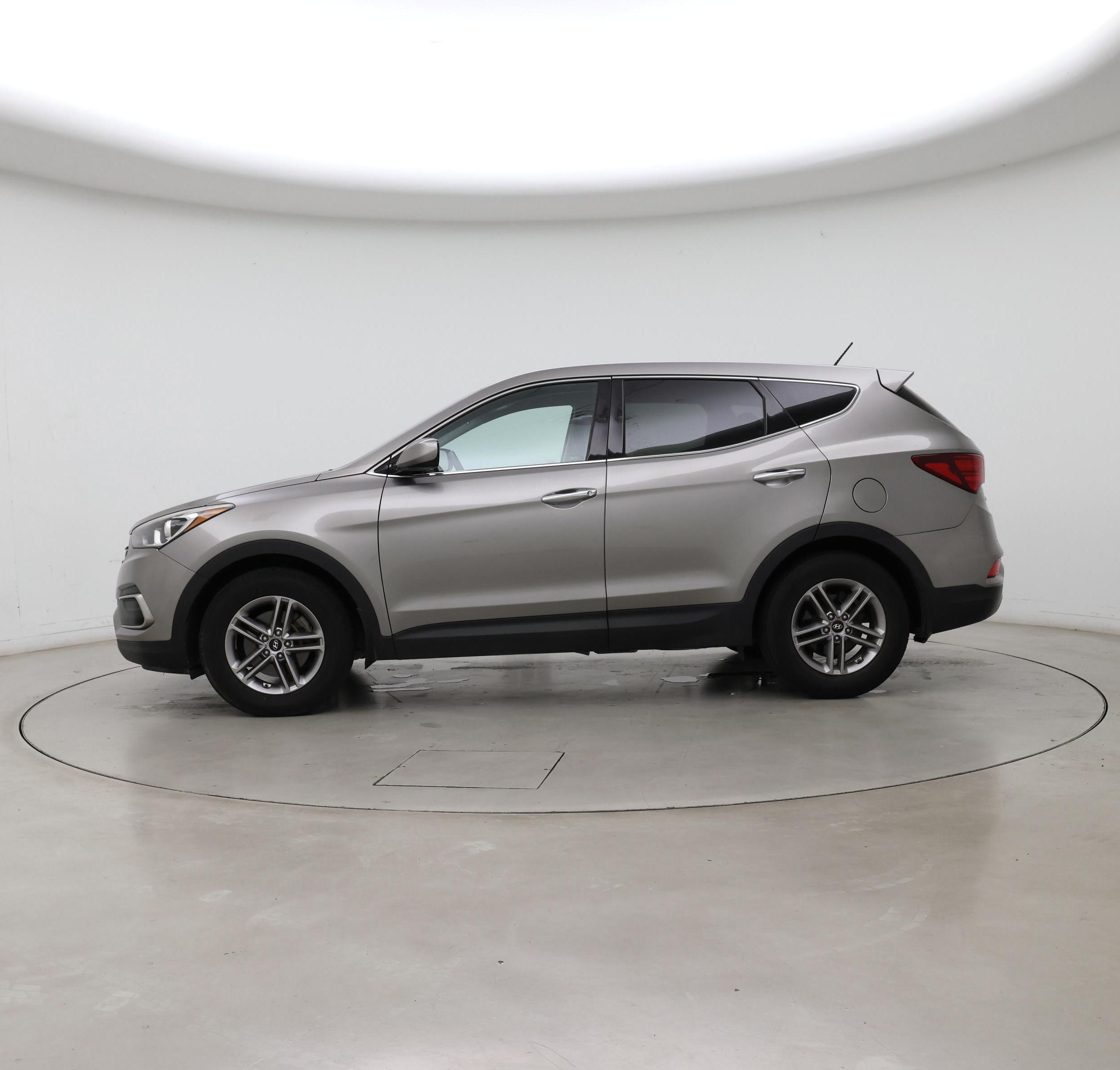 Thumbnail: 2018 Hyundai Santa Fe - 3