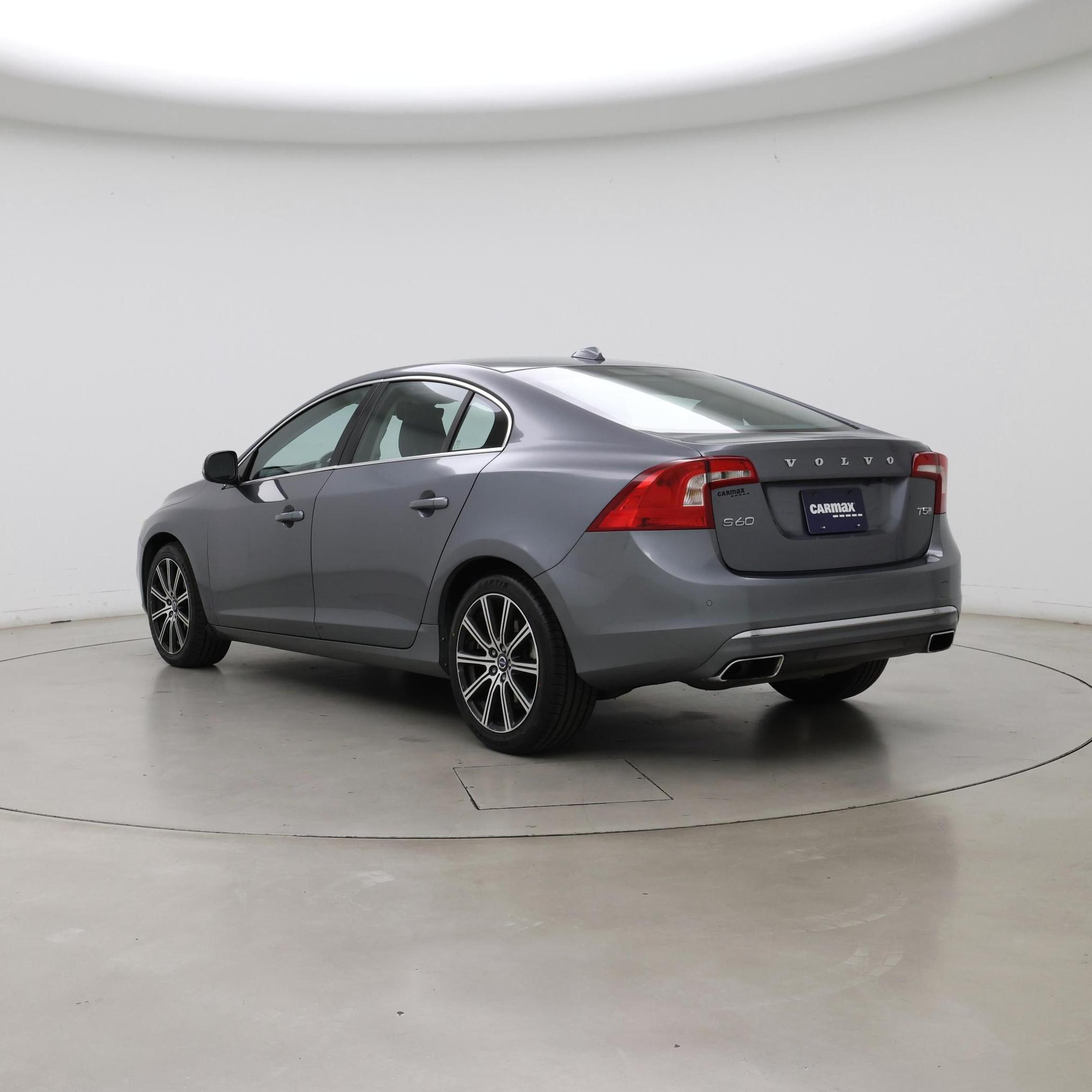 Thumbnail: 2017 Volvo S60 - 2