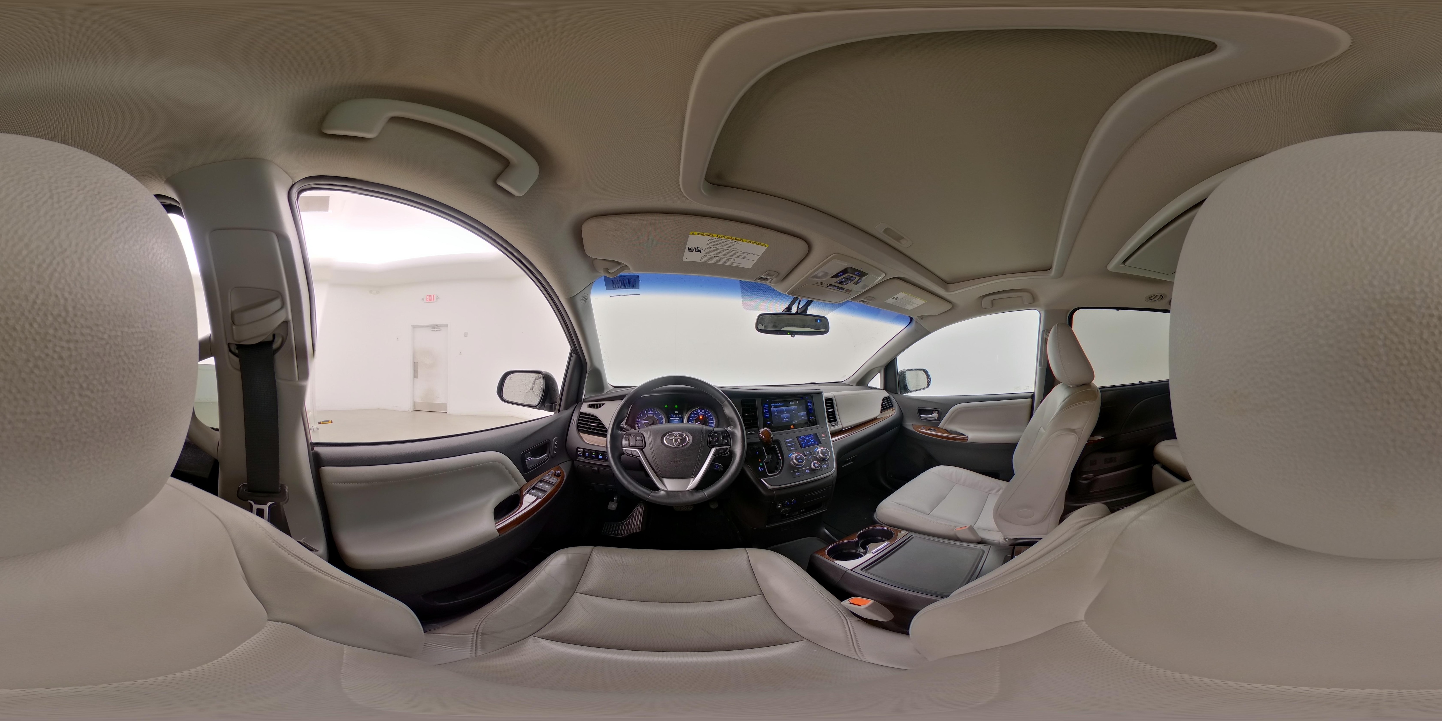 2016 Toyota Sienna Limited Premium - Photo 28