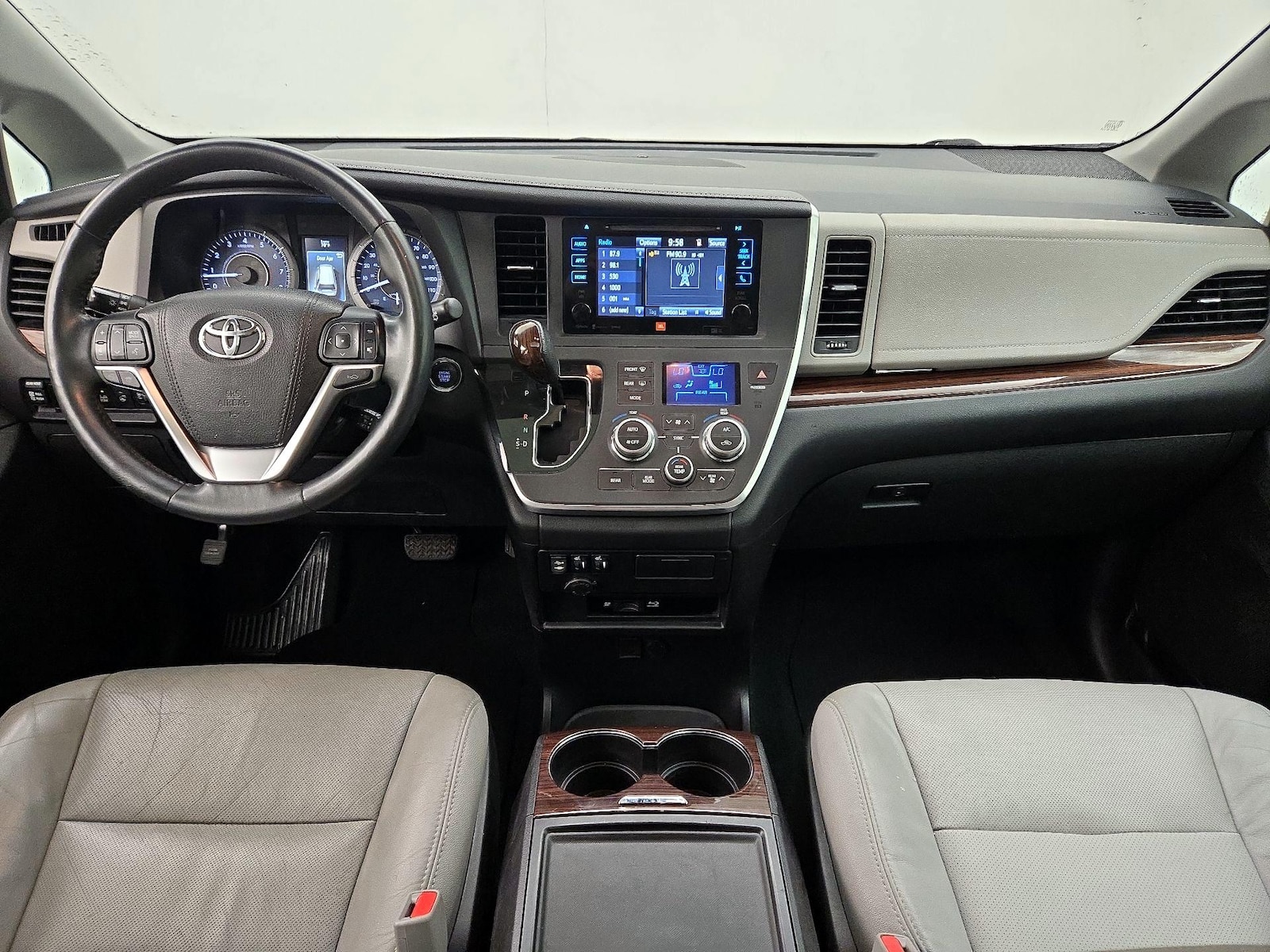 2016 Toyota Sienna Limited Premium - Photo 10
