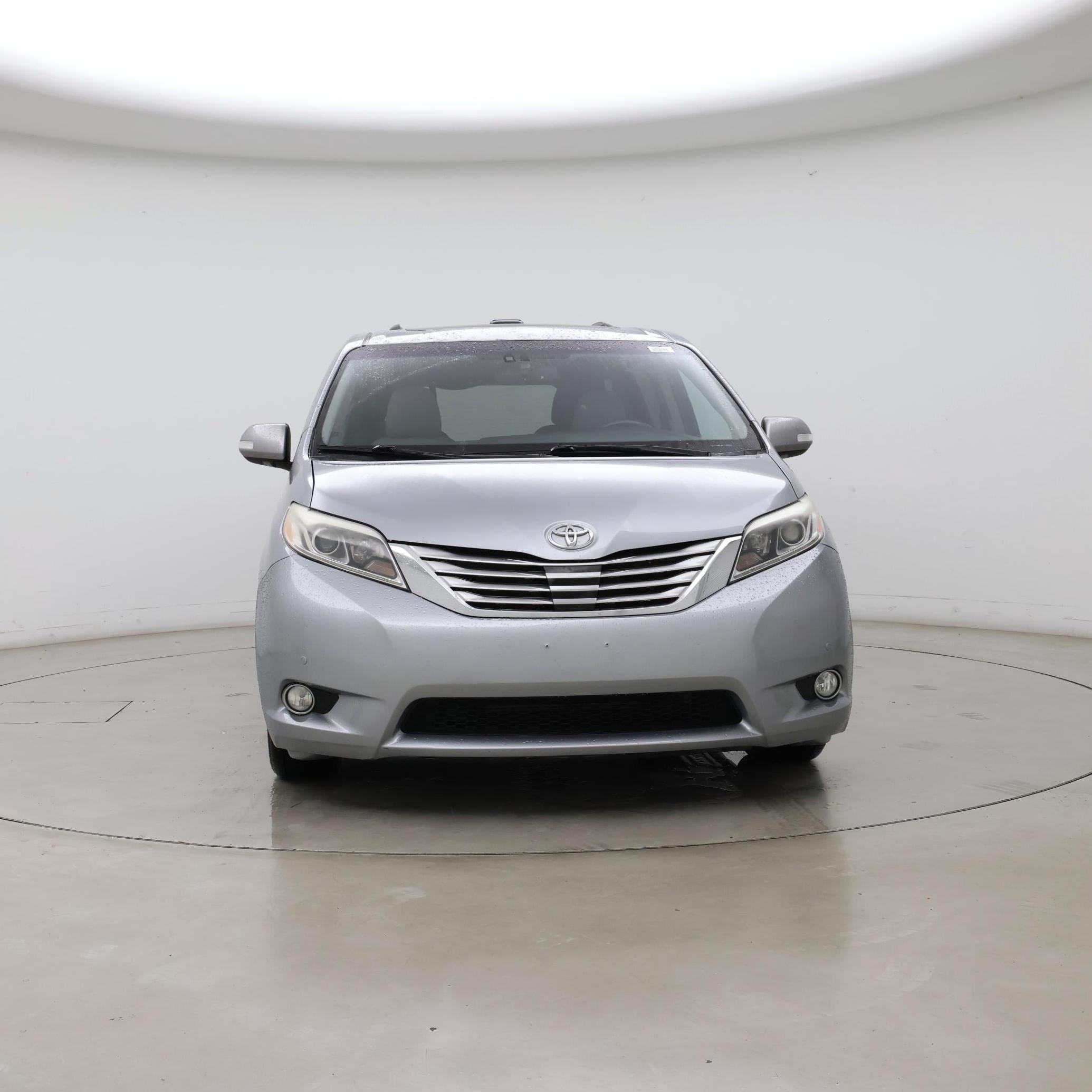 Thumbnail: 2016 Toyota Sienna - 5