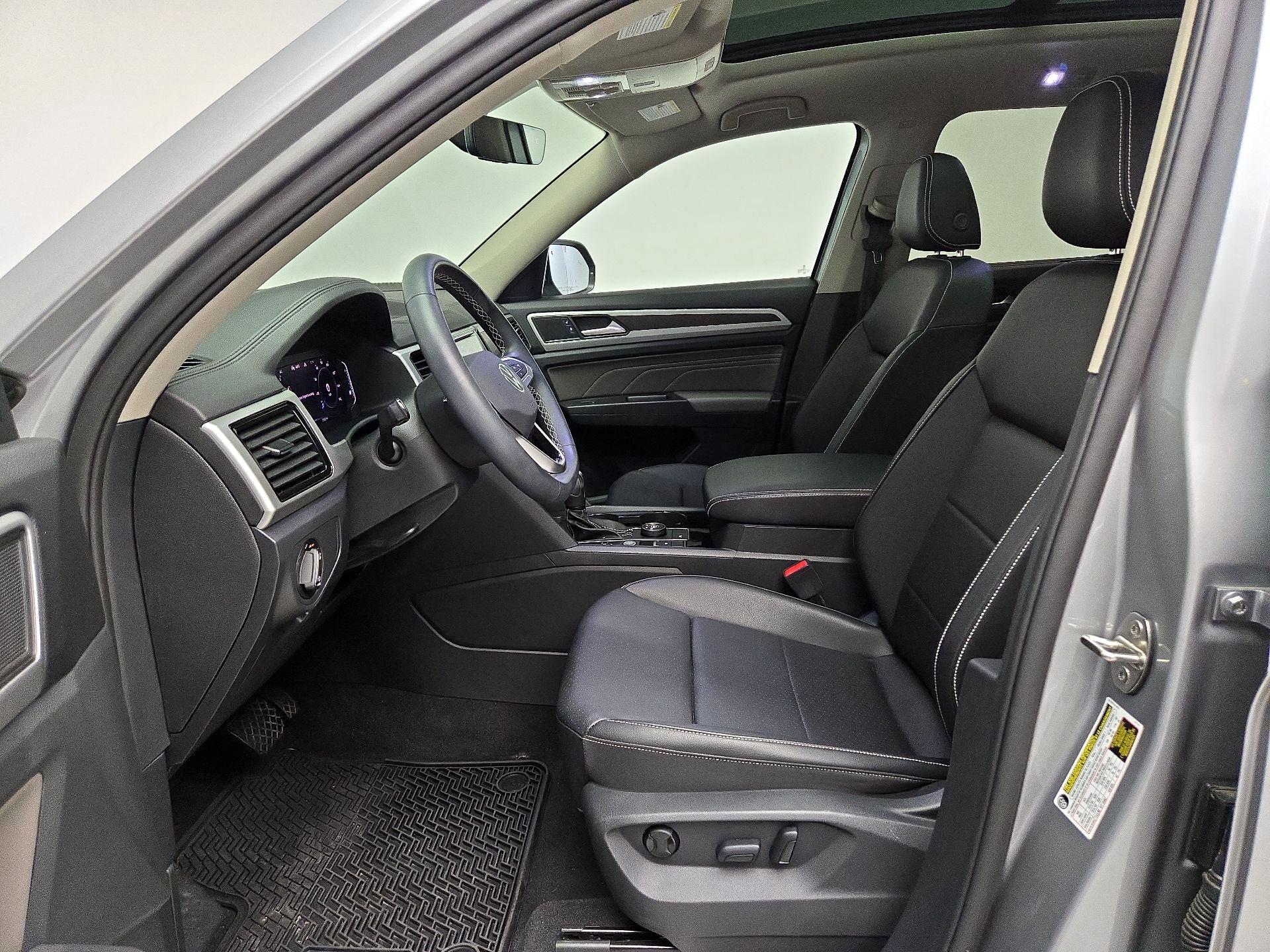 Thumbnail: 2023 Volkswagen Atlas - 11