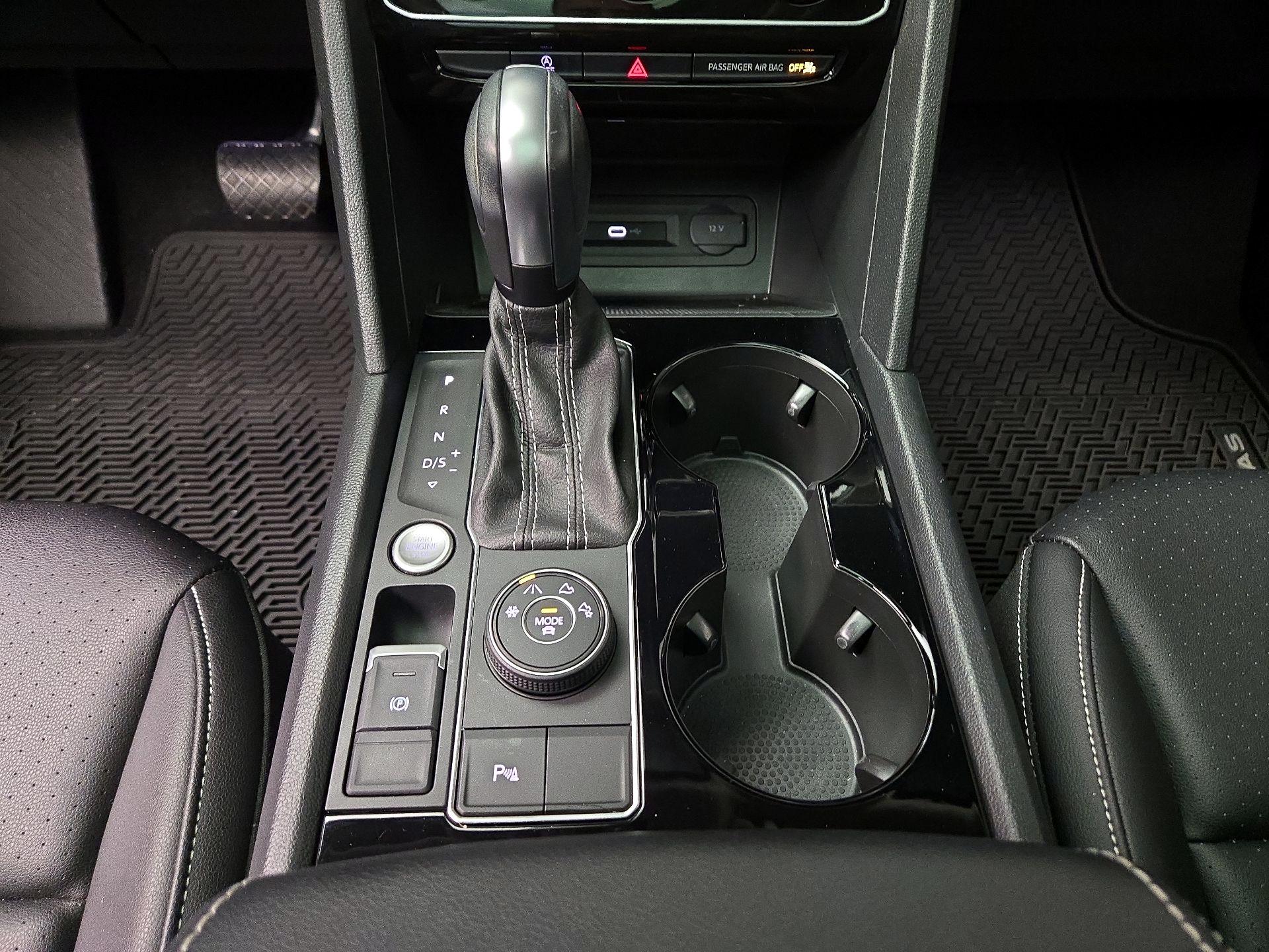 Thumbnail: 2023 Volkswagen Atlas - 17