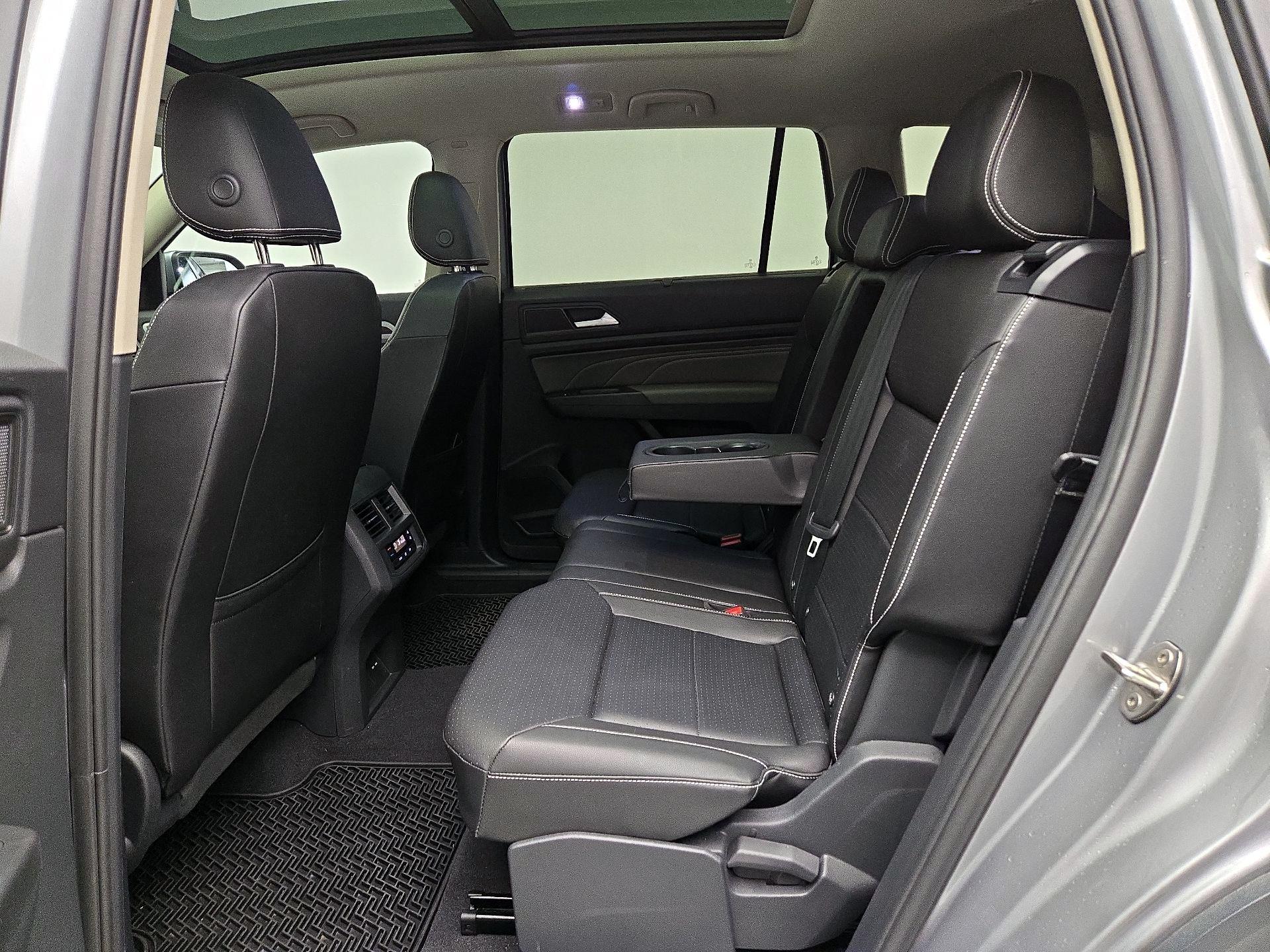 Thumbnail: 2023 Volkswagen Atlas - 20