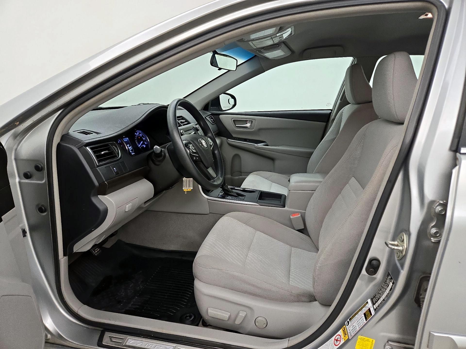 Thumbnail: 2017 Toyota Camry - 11