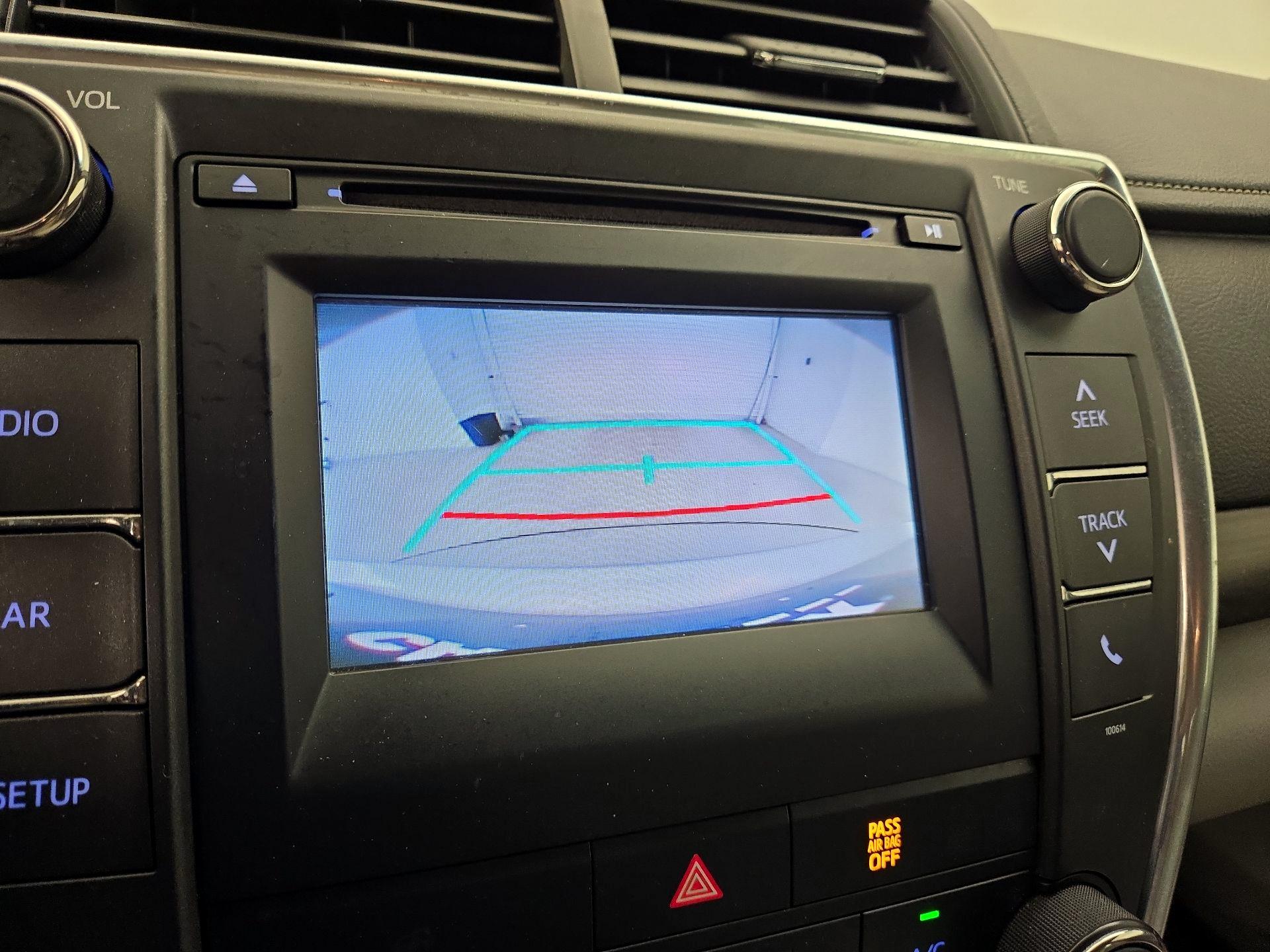 Thumbnail: 2017 Toyota Camry - 14