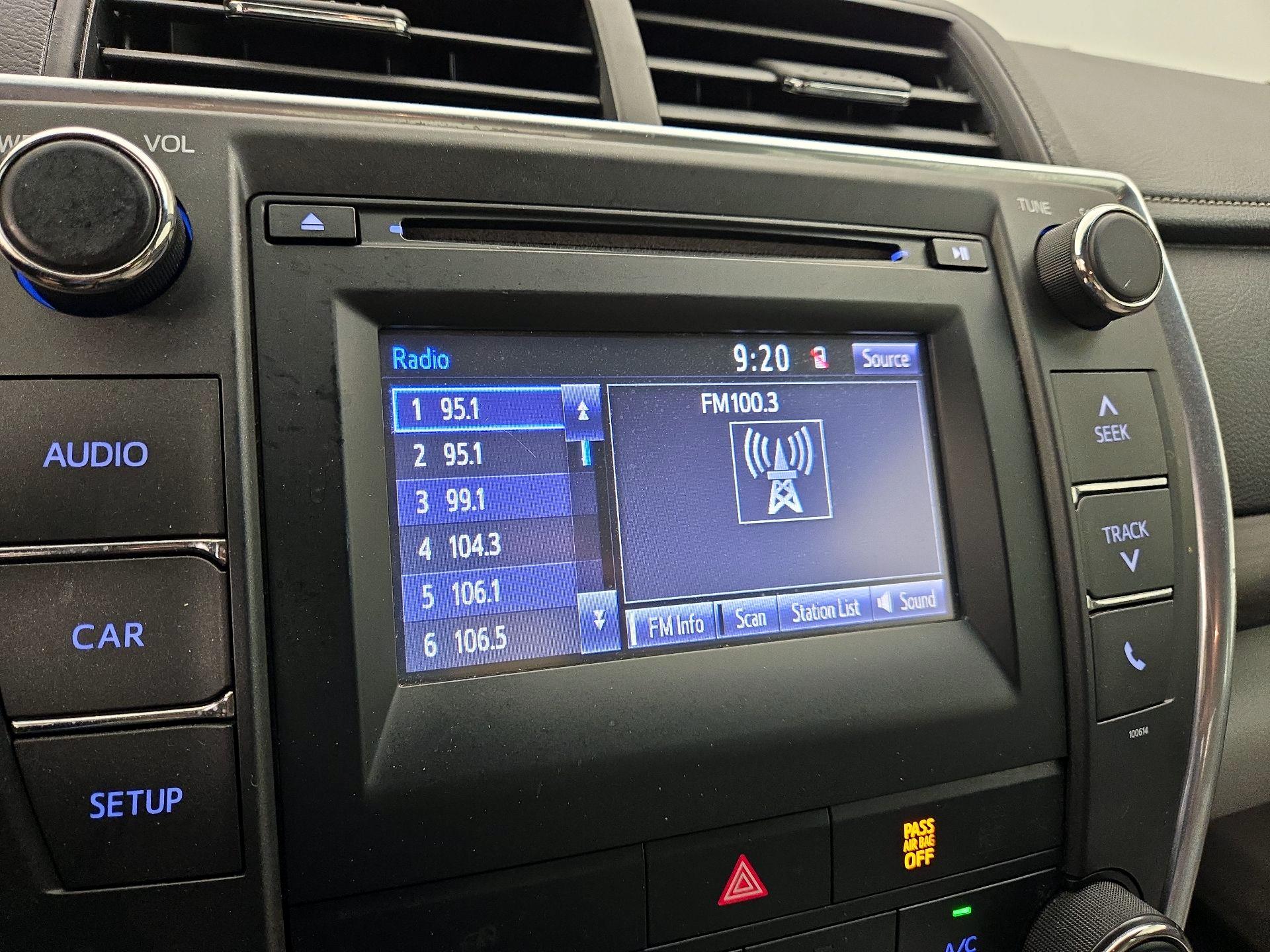 Thumbnail: 2017 Toyota Camry - 15