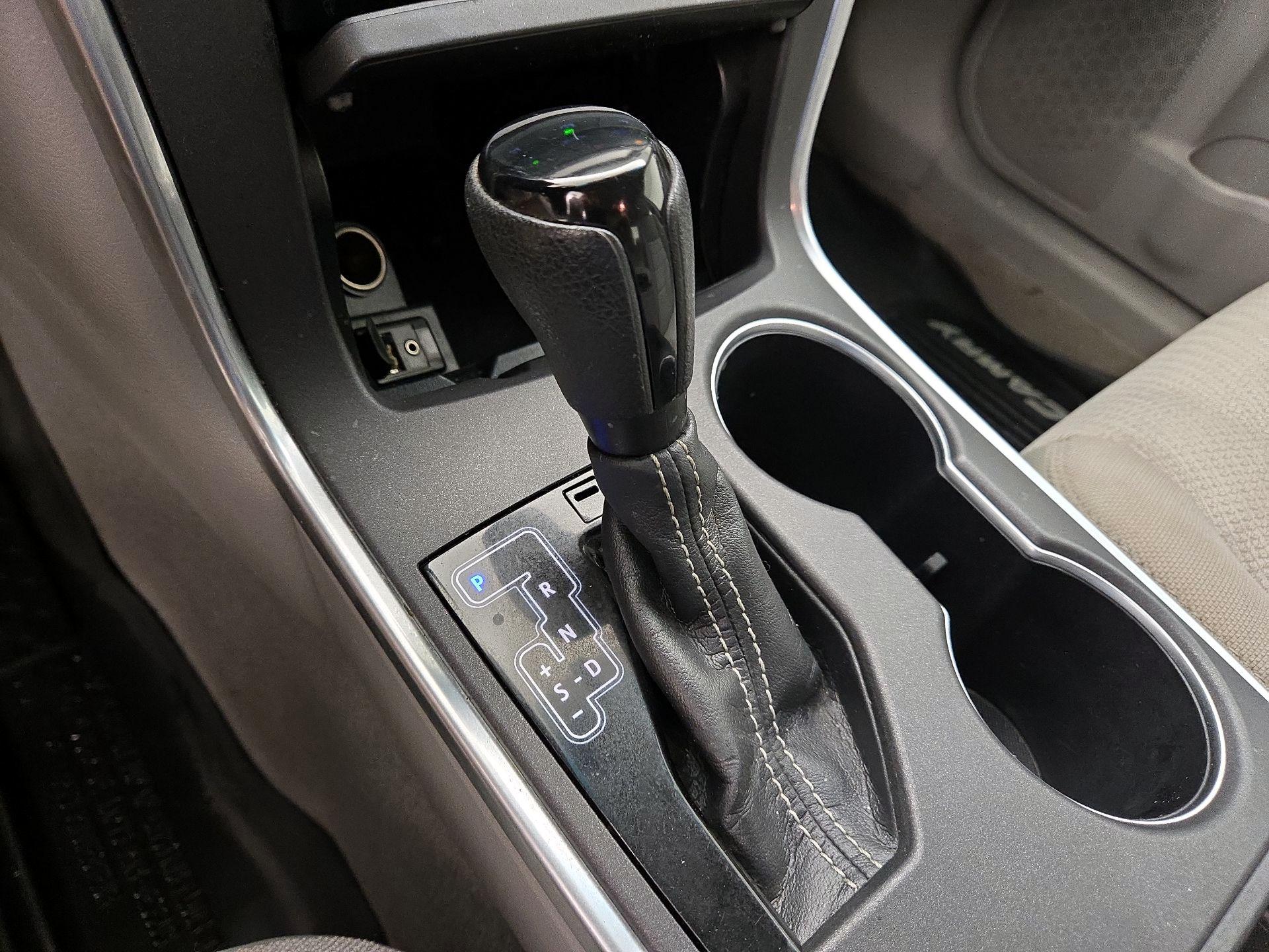 Thumbnail: 2017 Toyota Camry - 17