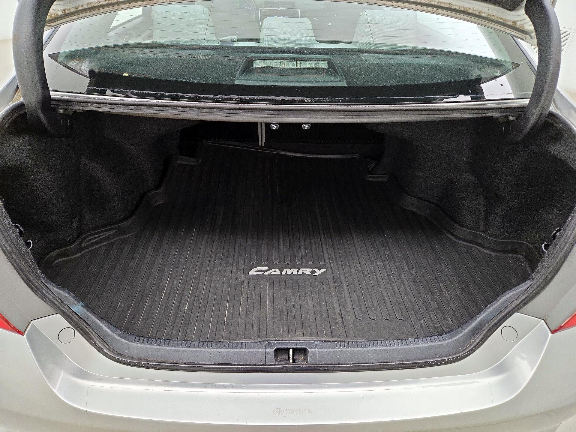 Thumbnail: 2017 Toyota Camry - 20