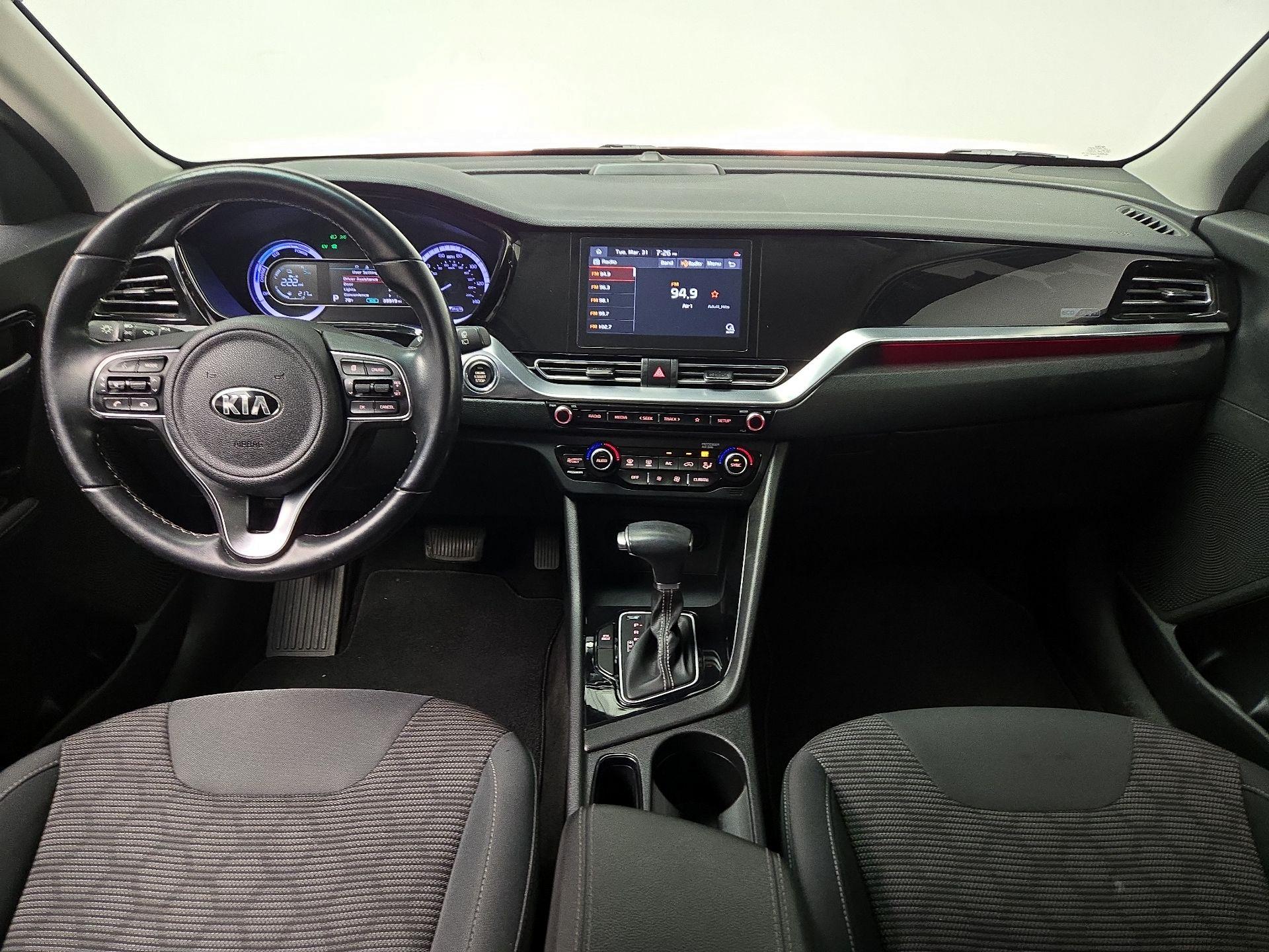 Thumbnail: 2020 Kia Niro - 9