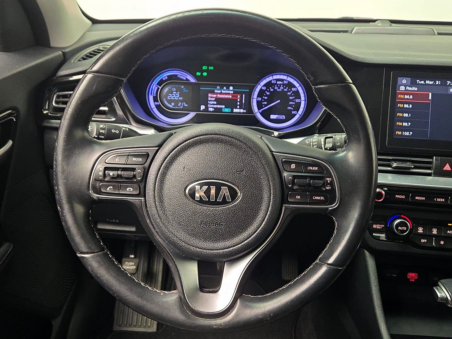 Thumbnail: 2020 Kia Niro - 10