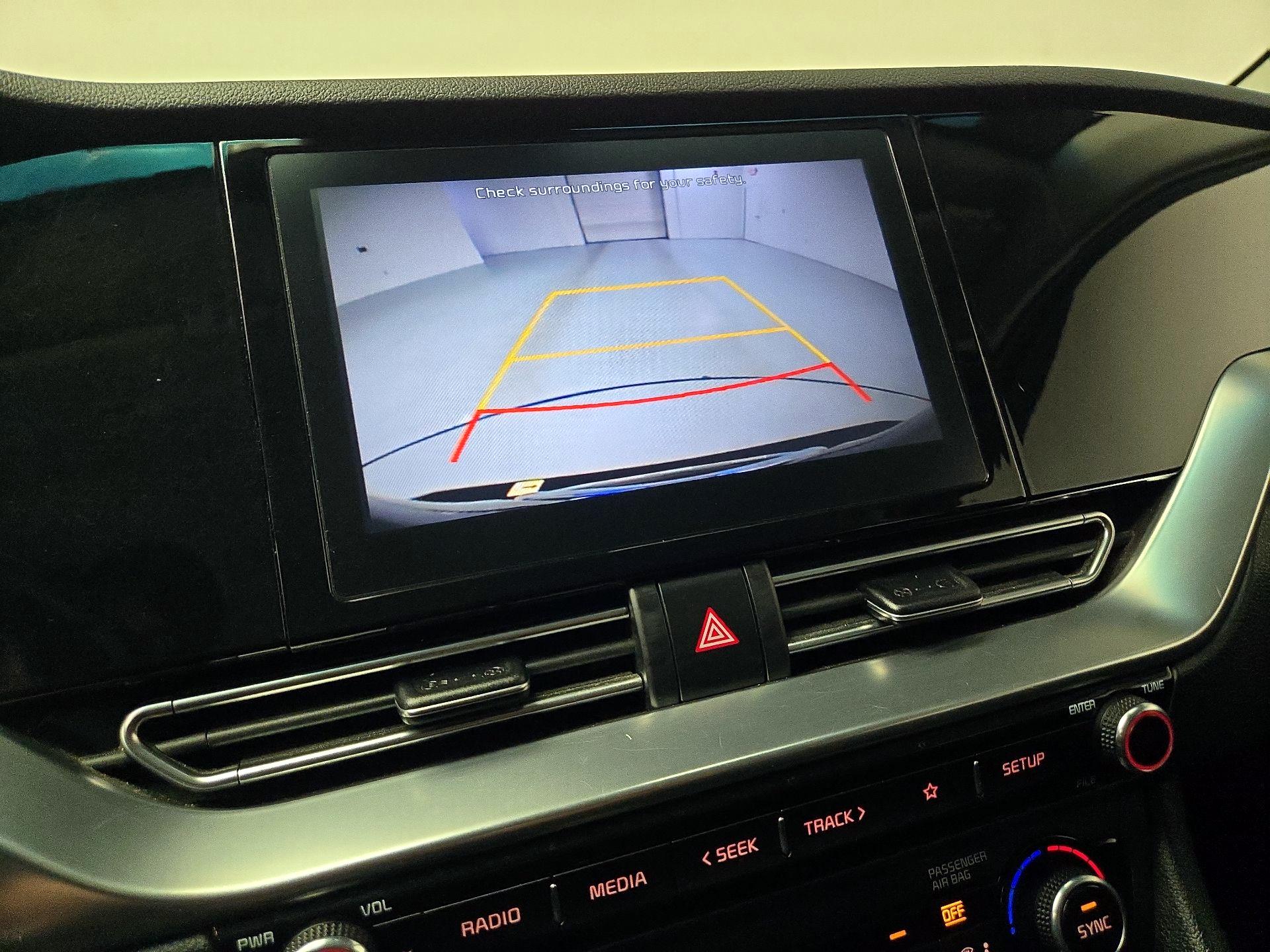 Thumbnail: 2020 Kia Niro - 14