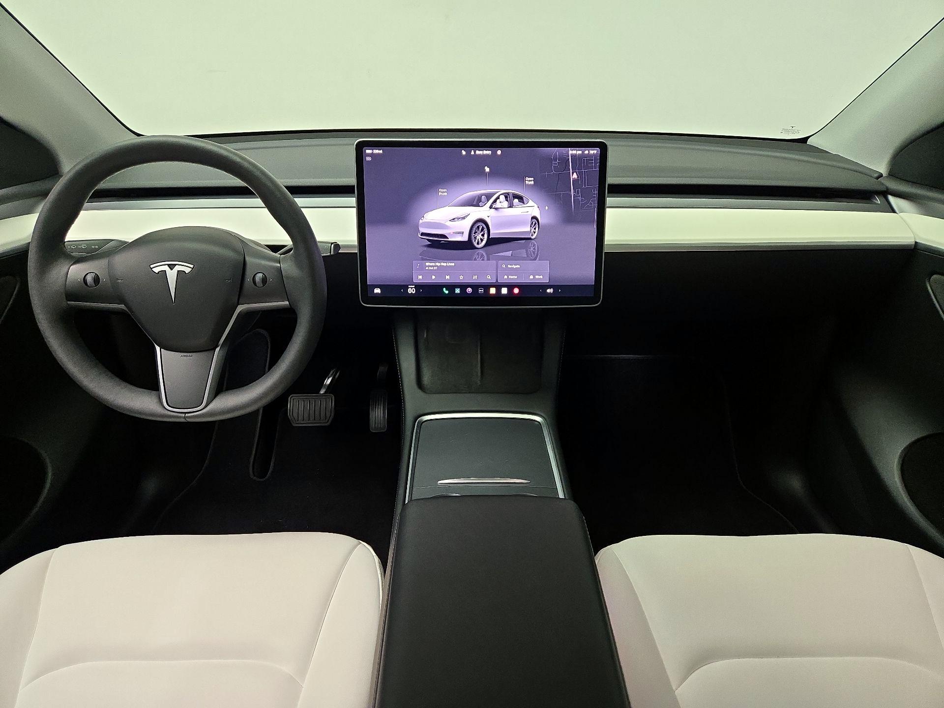 Thumbnail: 2023 Tesla Model Y - 9