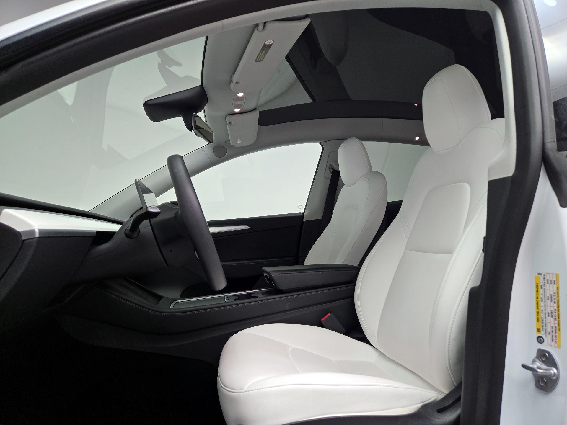 Thumbnail: 2023 Tesla Model Y - 20