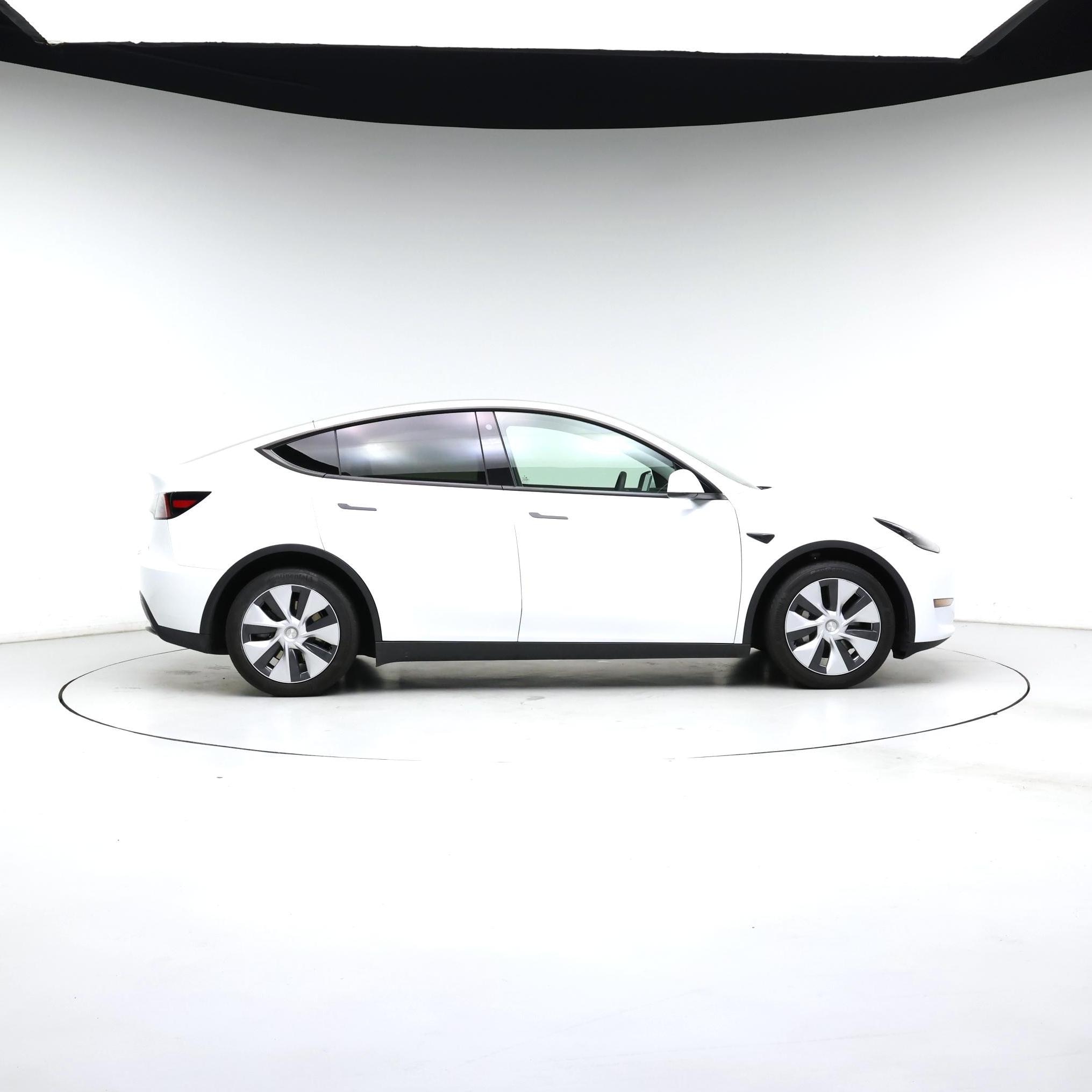 Thumbnail: 2023 Tesla Model Y - 7