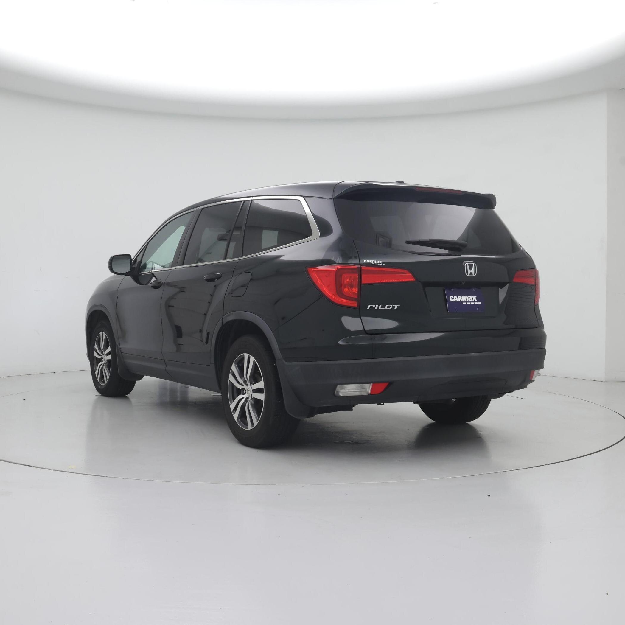 Thumbnail: 2018 Honda Pilot - 2